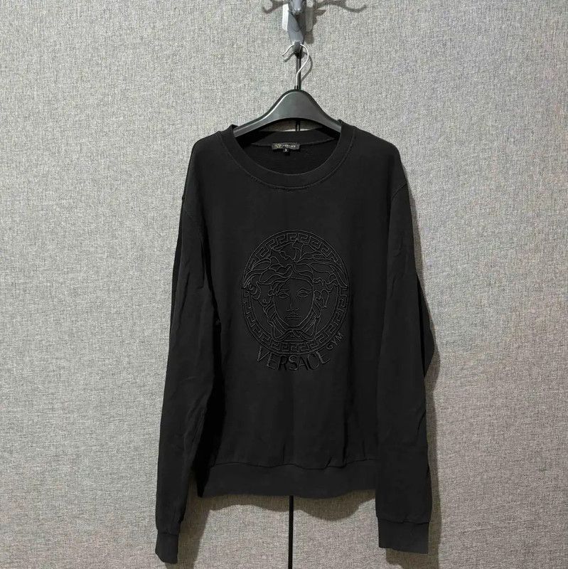 Versace Versace Black Embroidered Medusa Sweatshirt 0089 Size US M / EU 48-50 / 2 - 1 Thumbnail