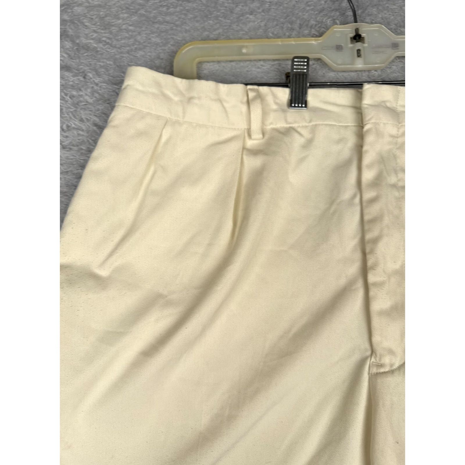 Polo Ralph Lauren Polo Ralph Lauren Polo Golf Shorts Mens 34 Beige Pleated Front Golf Polyester Dress Size US S / EU 44-46 / 1 - 4 Thumbnail