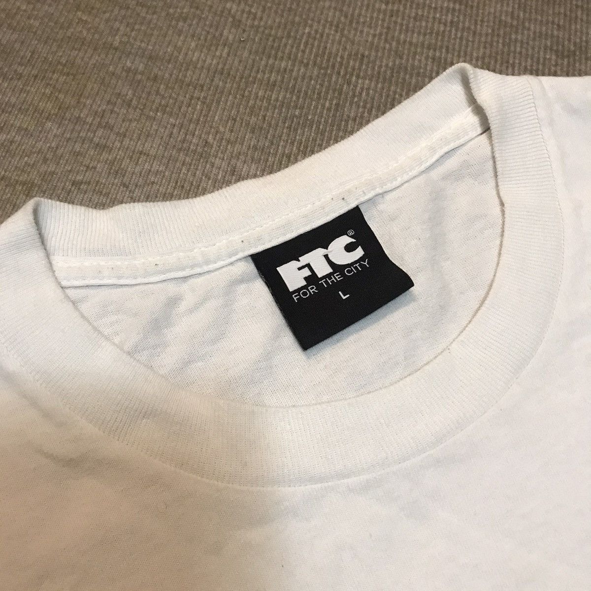 FTC × Vintage VINTAGE FTC SKATEBOARD CENTER RARE TEE Size US L / EU 52-54 / 3 - 3 Thumbnail