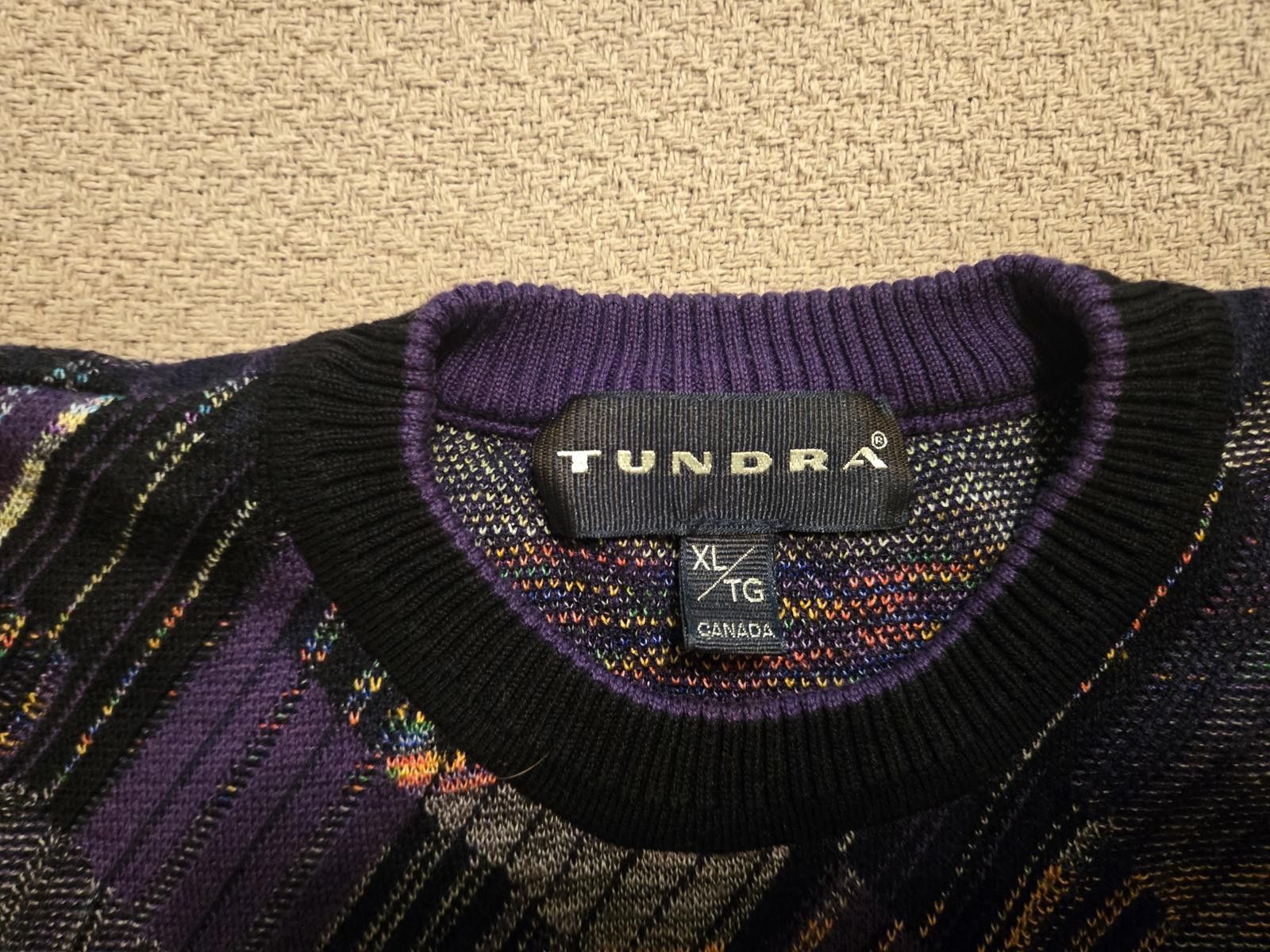 Tundra XL Vintage 90s Pattern Knit