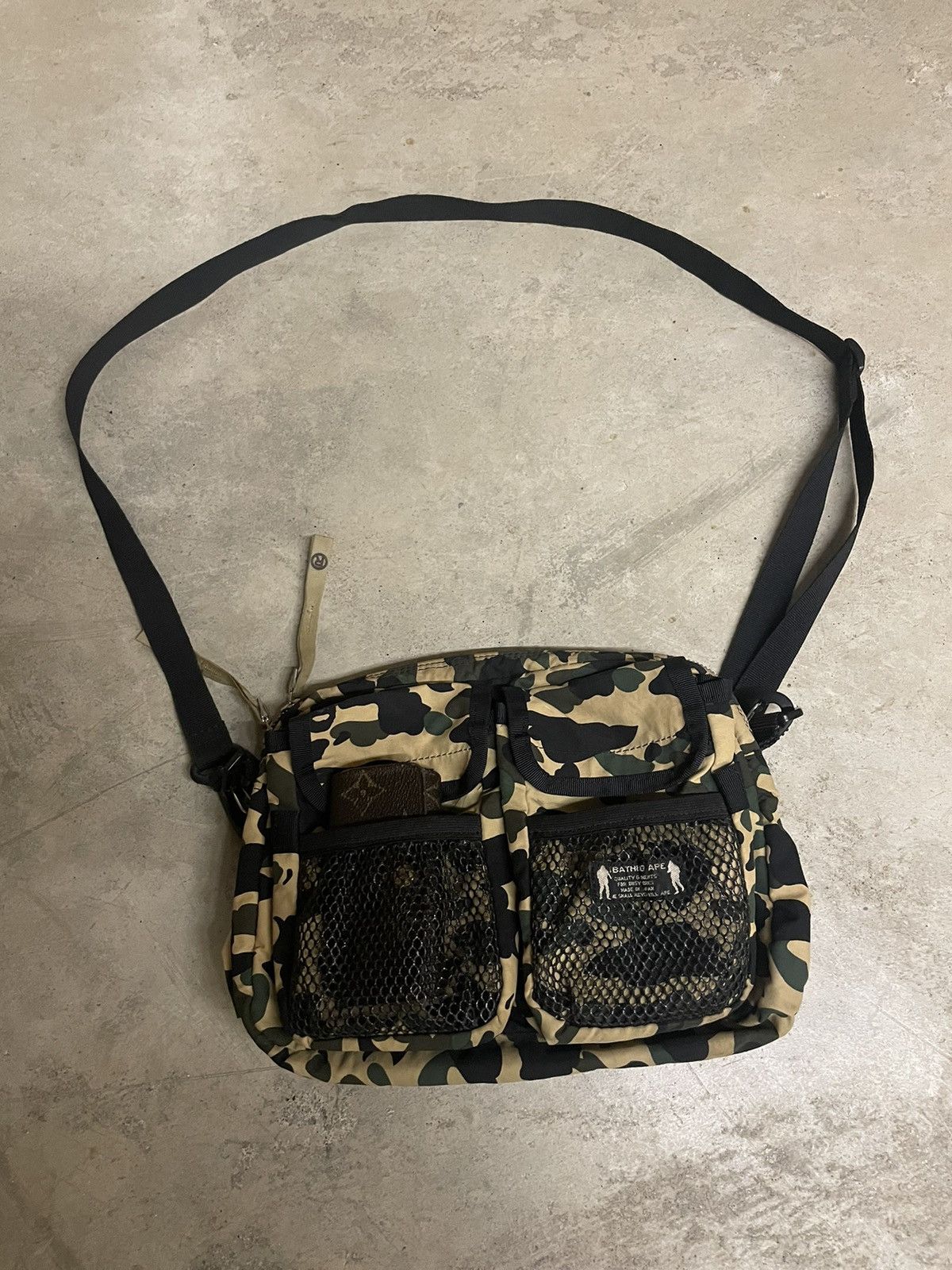 Bape NIGO ERA 90s RARE BAPE NOWHERE CO CONVERTIBLE BAG Size ONE SIZE - 4 Thumbnail