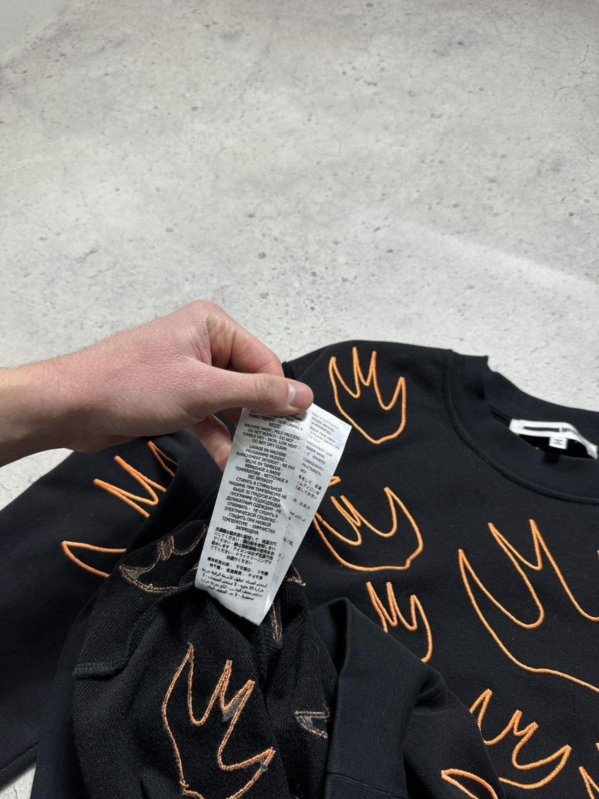 Alexander McQueen Alexander Mcqueen MCQ Black Luxury Sweatshirt Size M Size US M / EU 48-50 / 2 - 9 Thumbnail
