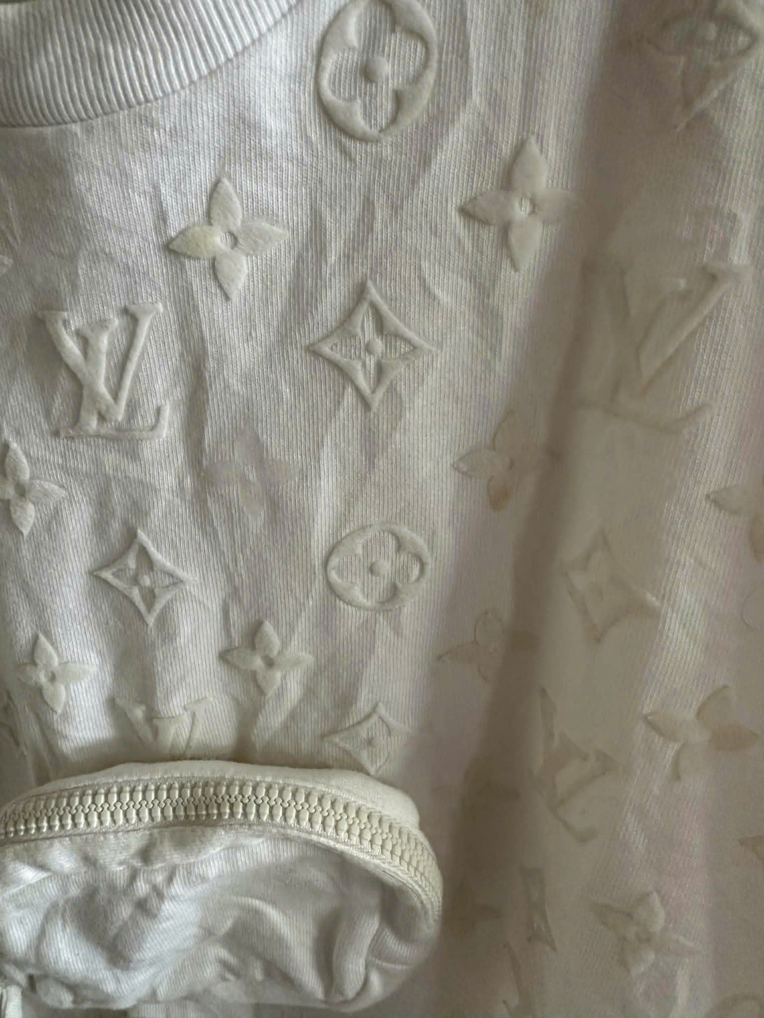 Louis Vuitton LOUIS VUITTON T SHIRT Size US M / EU 48-50 / 2 - 7 Thumbnail