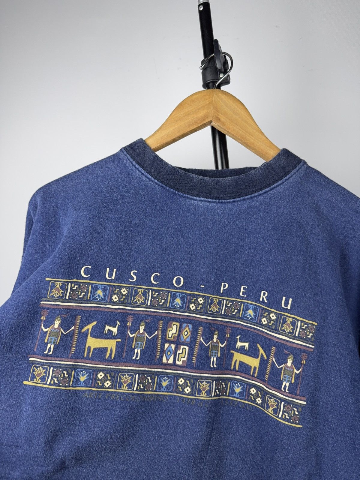 Vintage Vintage Peruvian Tribal Art Sweatshirt Cusco Precolombino Size US XL / EU 56 / 4 - 4 Thumbnail