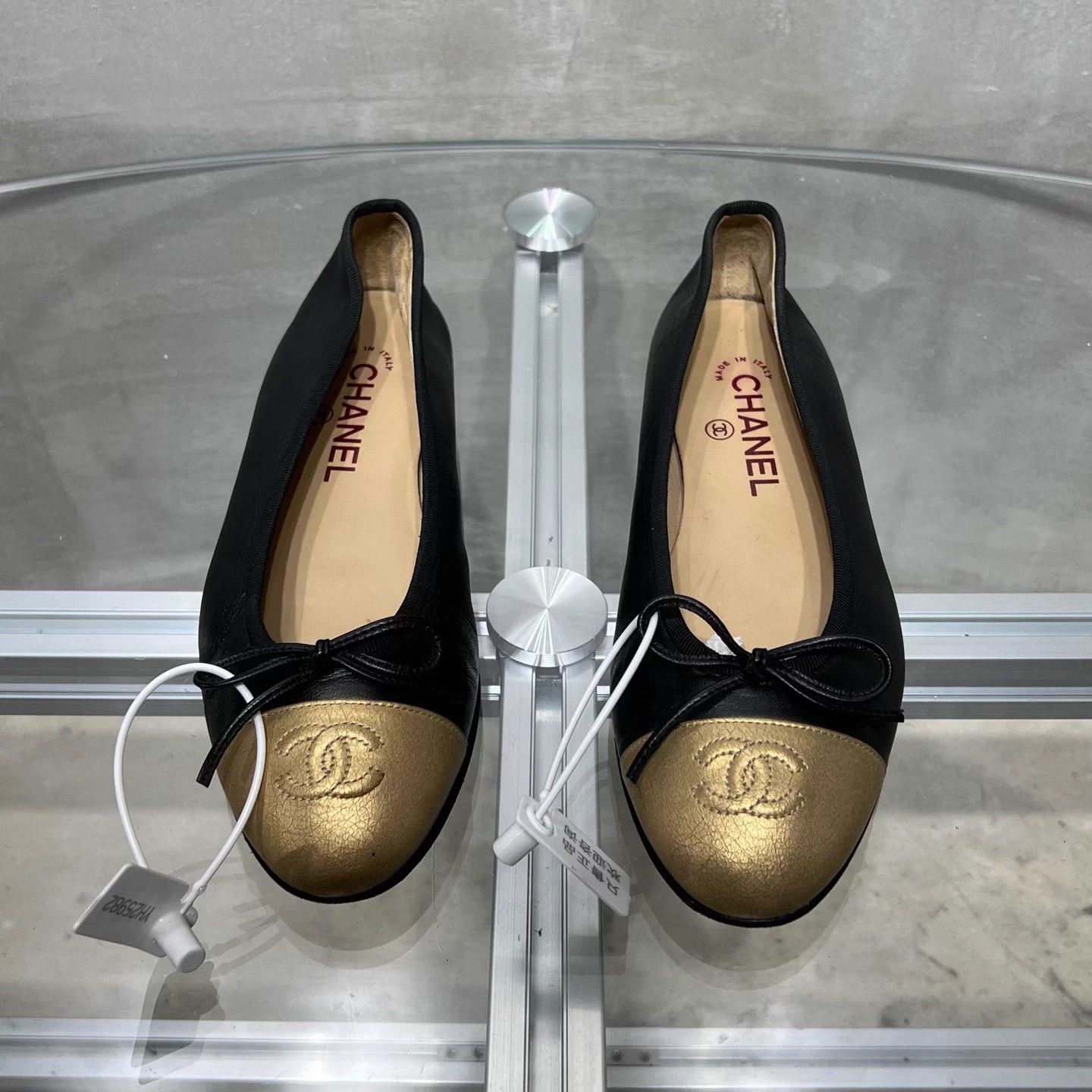 Chanel Chanel Black & Gold Ballet Flats 37 YH25981 Size US 6.5 / IT 36.5 - 1 Thumbnail