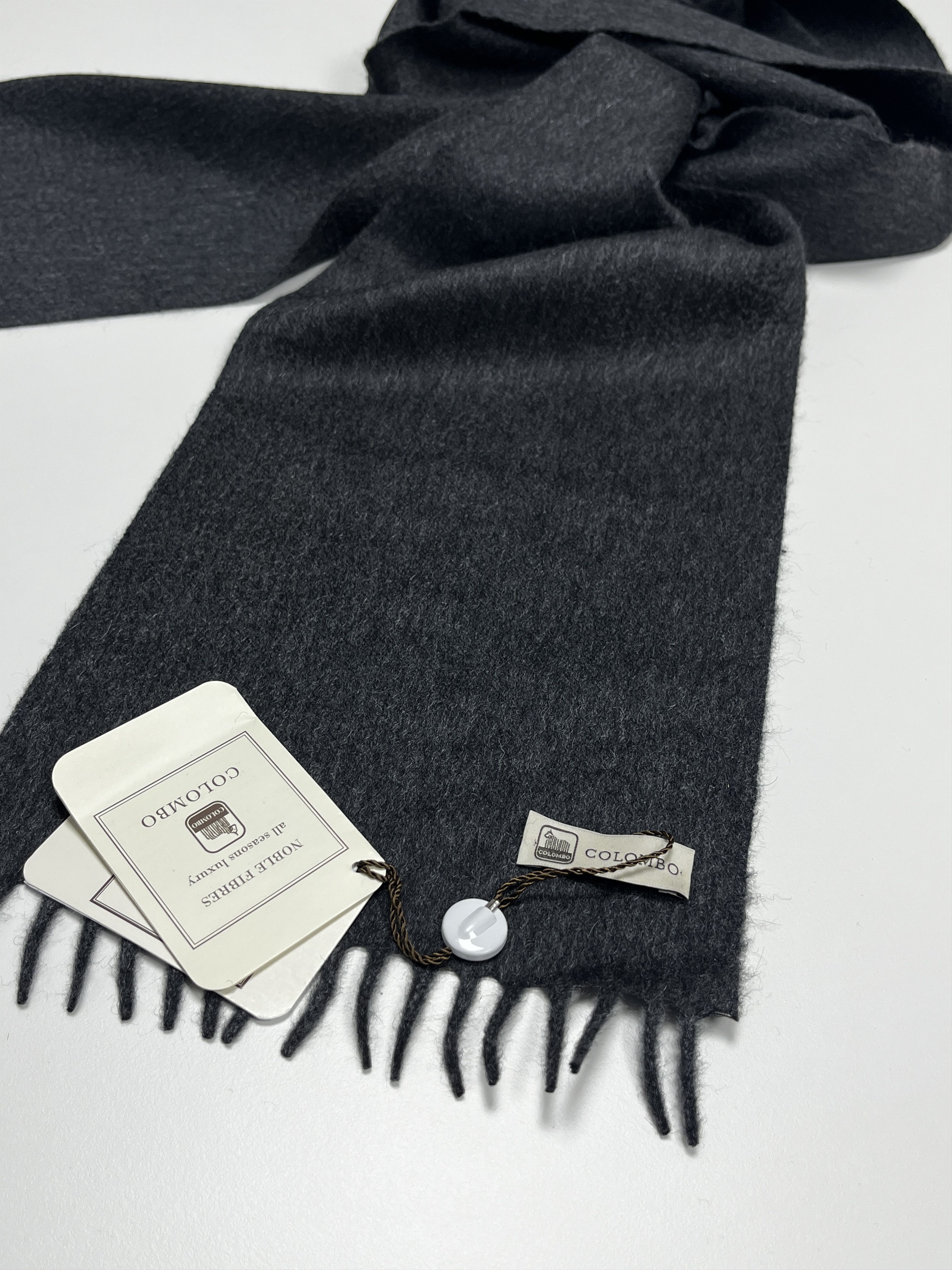 Colombo Colombo 100% Cashmere Scarf / Dark Grey / New with Tags Size ONE SIZE - 2 Thumbnail