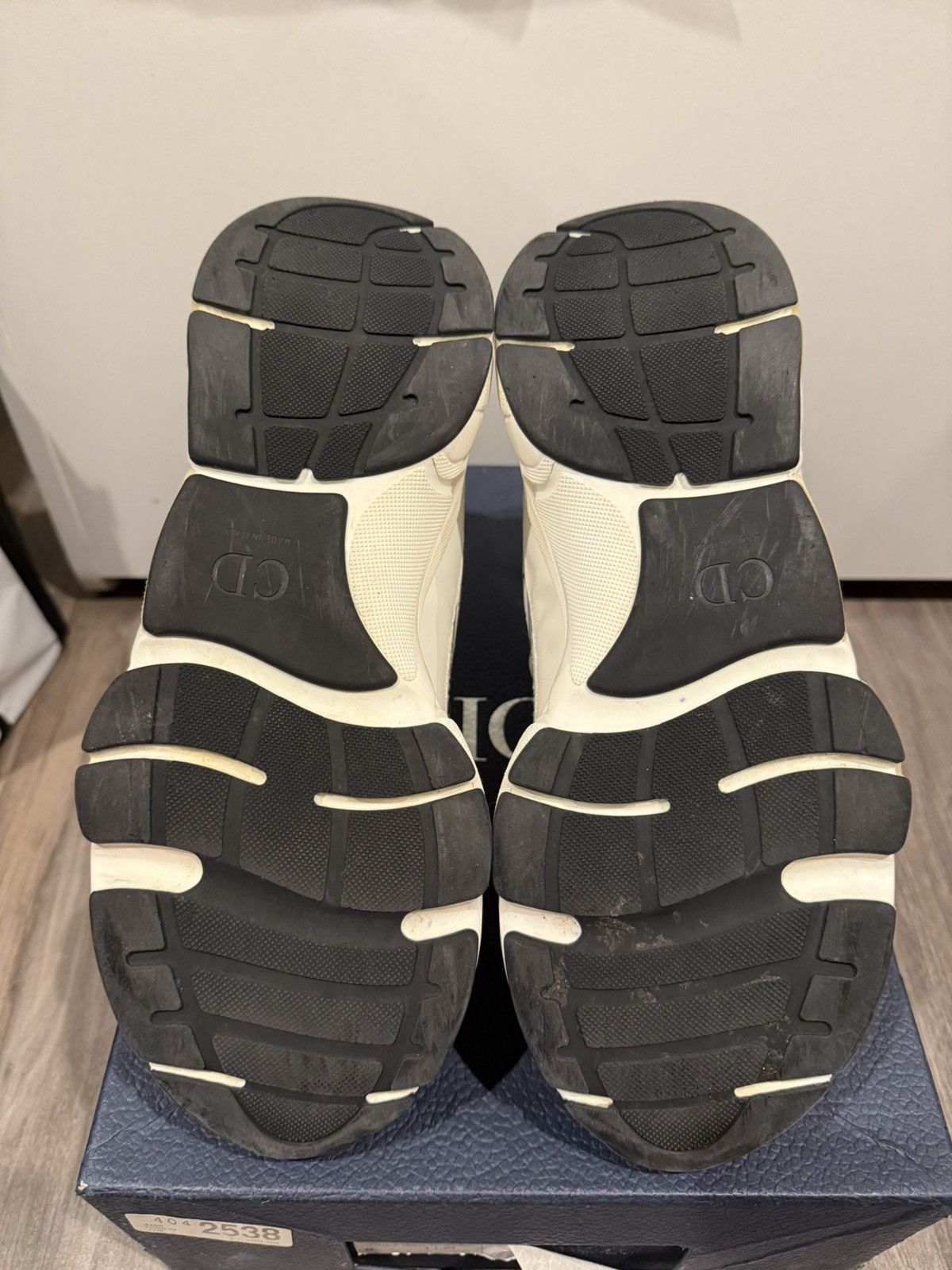 Dior Dior B22 ‘Triple White’ Size US 9 / EU 42 - 7 Thumbnail