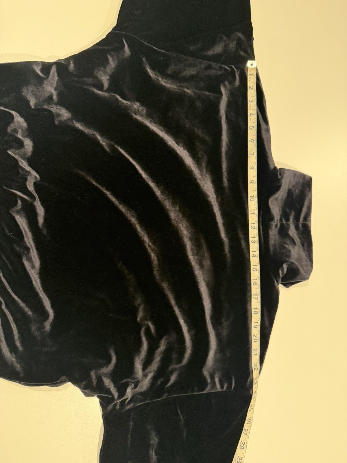 Saint Laurent Paris Saint laurent womens velvet turtleneck. L. $1390 Size L / US 10 / IT 46 - 6 Thumbnail