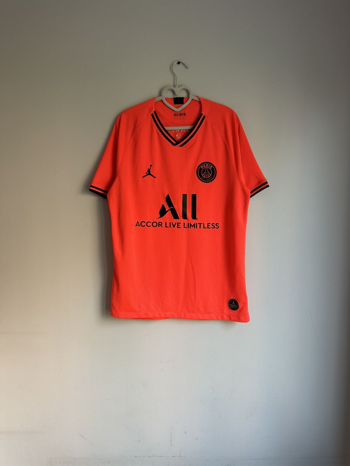 Jordan Brand PSG x Jordan 2019/20 Third Jersey Orange Size US L / EU 52-54 / 3 - 1 Thumbnail