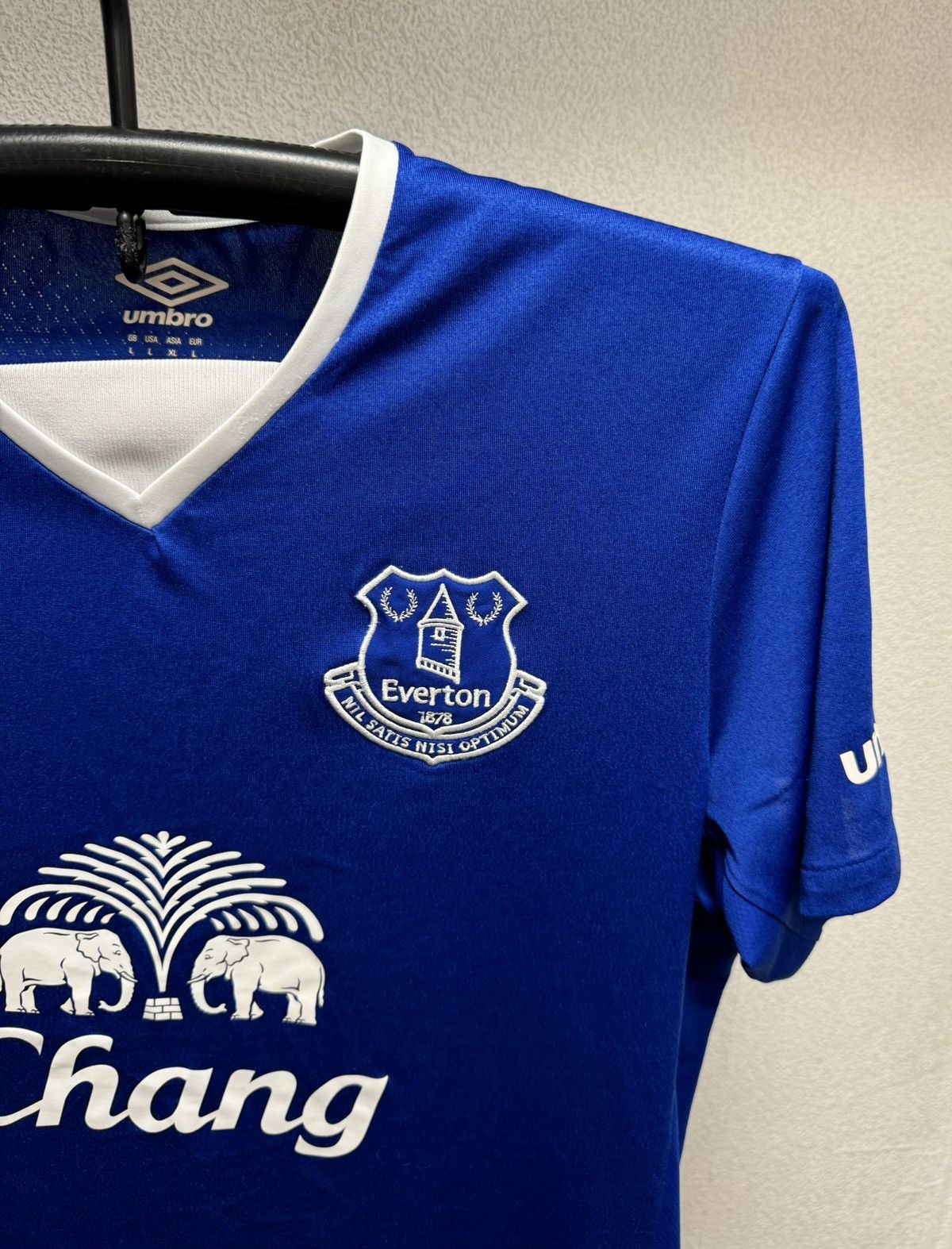 Umbro Everton umbro soccer jersey Chang L sz vintage Size US L / EU 52-54 / 3 - 5 Thumbnail