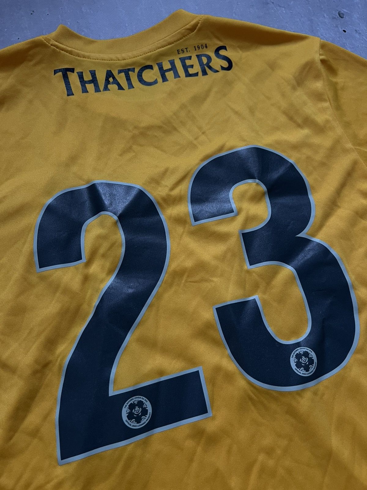 Nike Torquay United 2019-20 Nike t-shirt football jersey sz M #23 Size US M / EU 48-50 / 2 - 9 Thumbnail