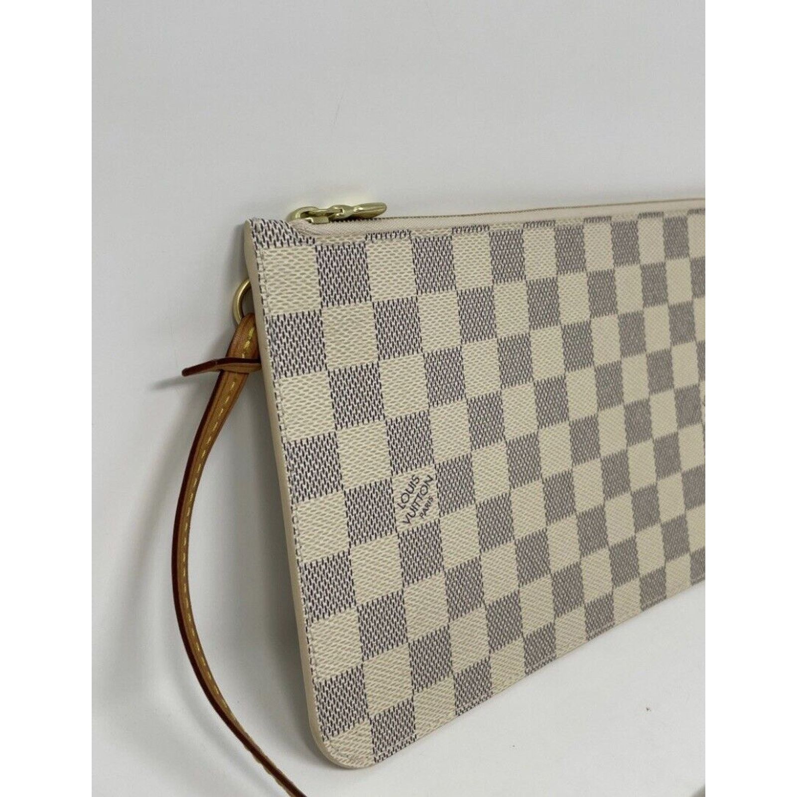 Louis Vuitton LOUIS VUITTON Large Damier Azur Beige Pouch Pochette Clutch Size ONE SIZE - 4 Thumbnail