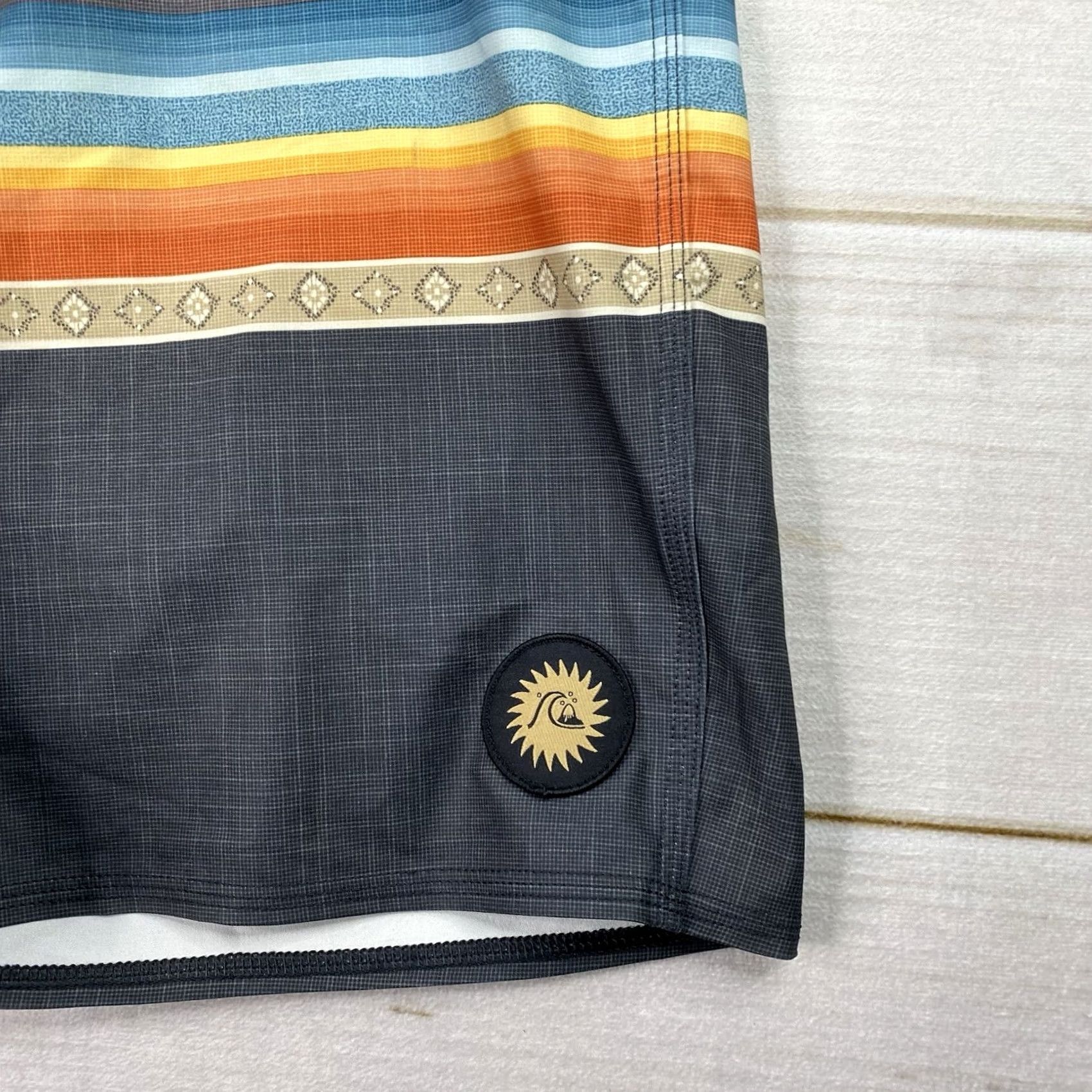 Rainbow Quiksilver Highline Surf Board Shorts Mens 36 Rainbow Gray Stretch Beach Pants Shorts Size US 36 / EU 52 - 2 Thumbnail