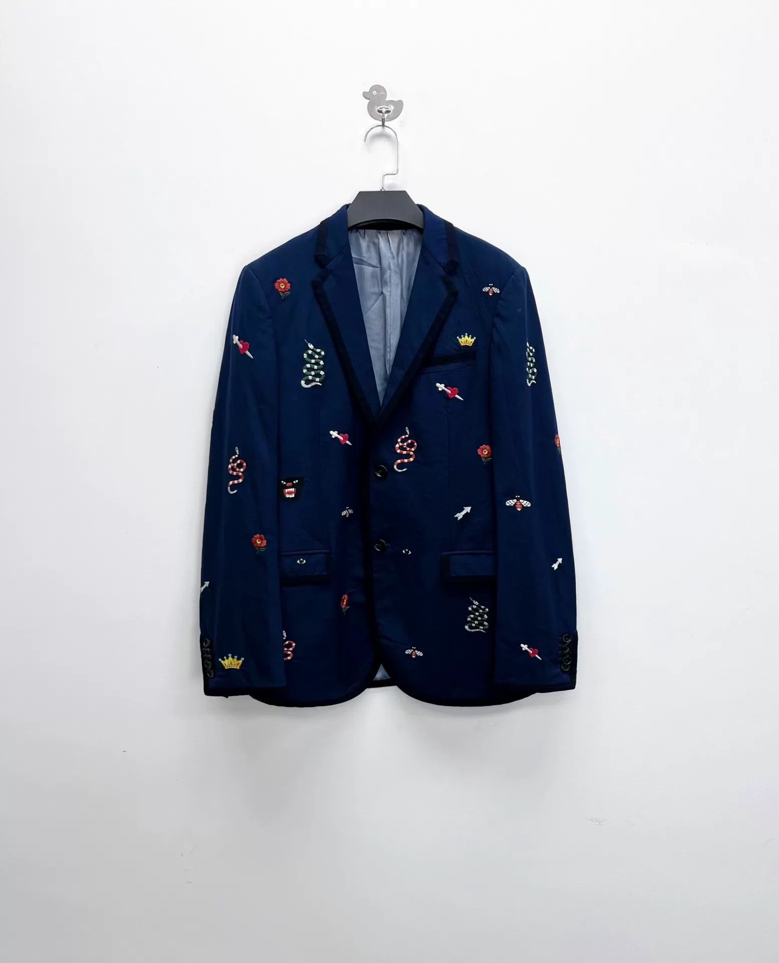 gucci navy embroidered logo suit jacket