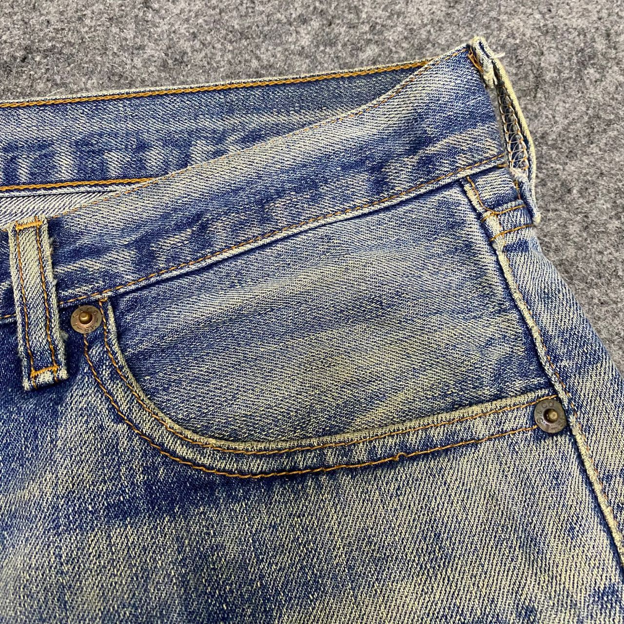 Levi's Vintage Levis 505 Distressed Denim Jeans Size US 33 - 9 Thumbnail