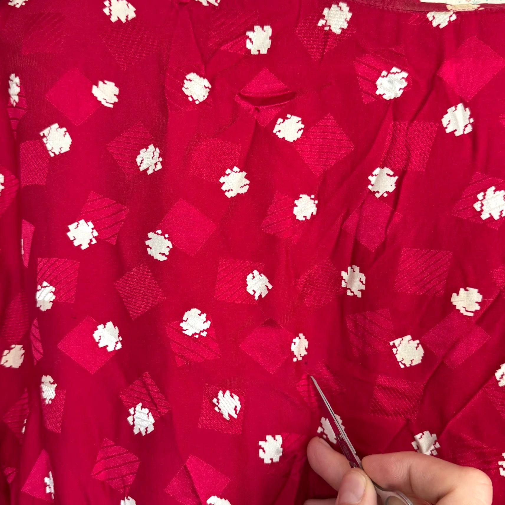 Brooks Brothers VINTAGE Brooks Brothers Silk Dress Womens 10 Red Maxi Pleated Elastic Waist 80s Dress Size L / US 10 / IT 46 - 7 Thumbnail