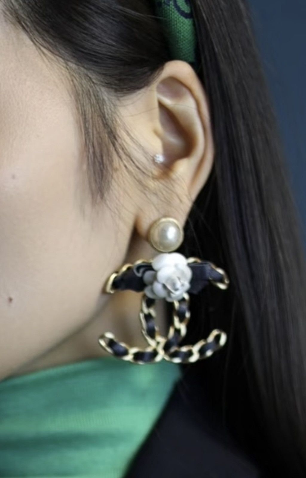 Chanel Chanel 20A Camellia Double C earrings Size ONE SIZE - 11 Thumbnail