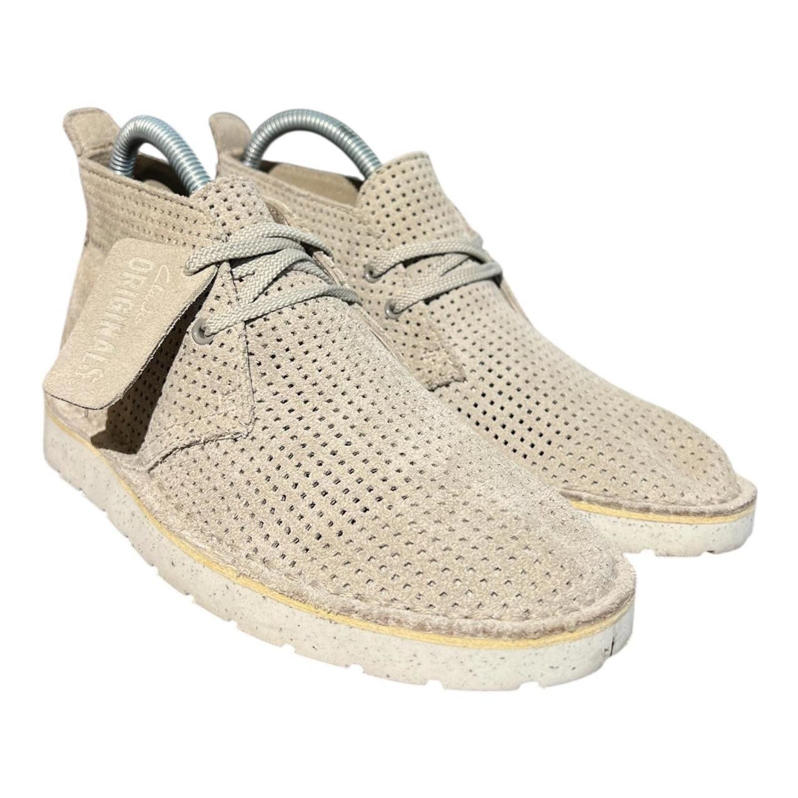 Clarks Clarks Originals Perforated Chukka Boots Beige Size US 6 / IT 36 - 2 Thumbnail