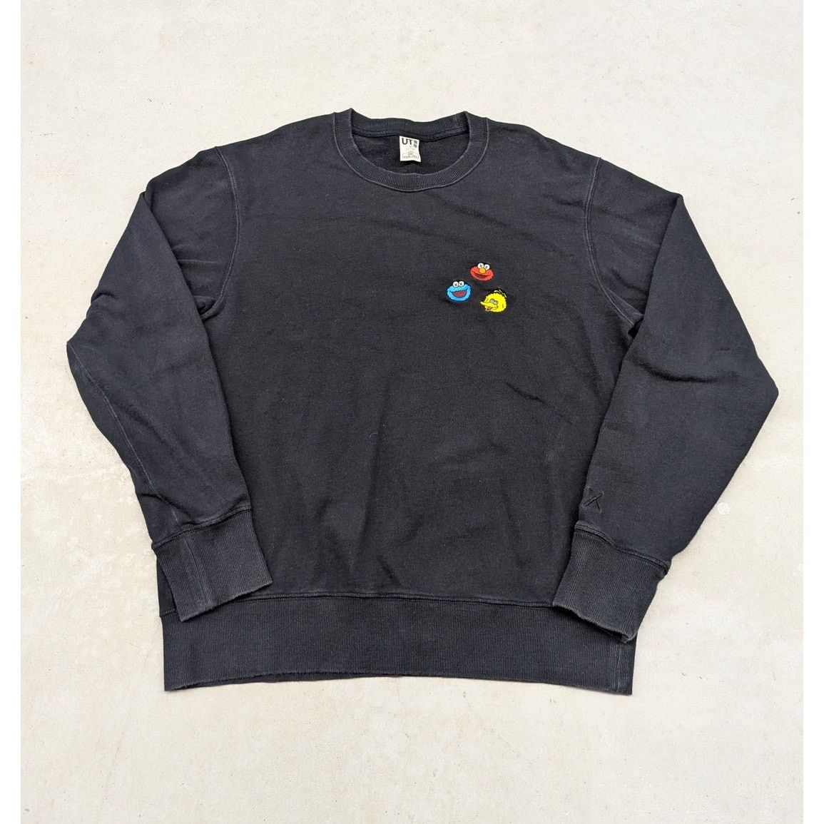 Kaws × Uniqlo Sesame Street x Kaws x Uniqlo embroidered logo sweater Size US M / EU 48-50 / 2 - 1 Thumbnail