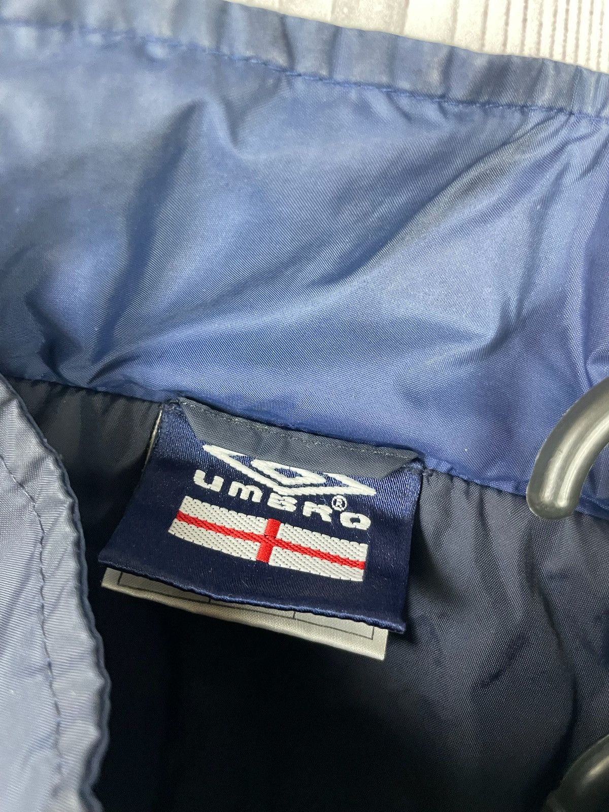 Umbro Vintage England Umbro jacket size L logo rare Size US L / EU 52-54 / 3 - 5 Thumbnail
