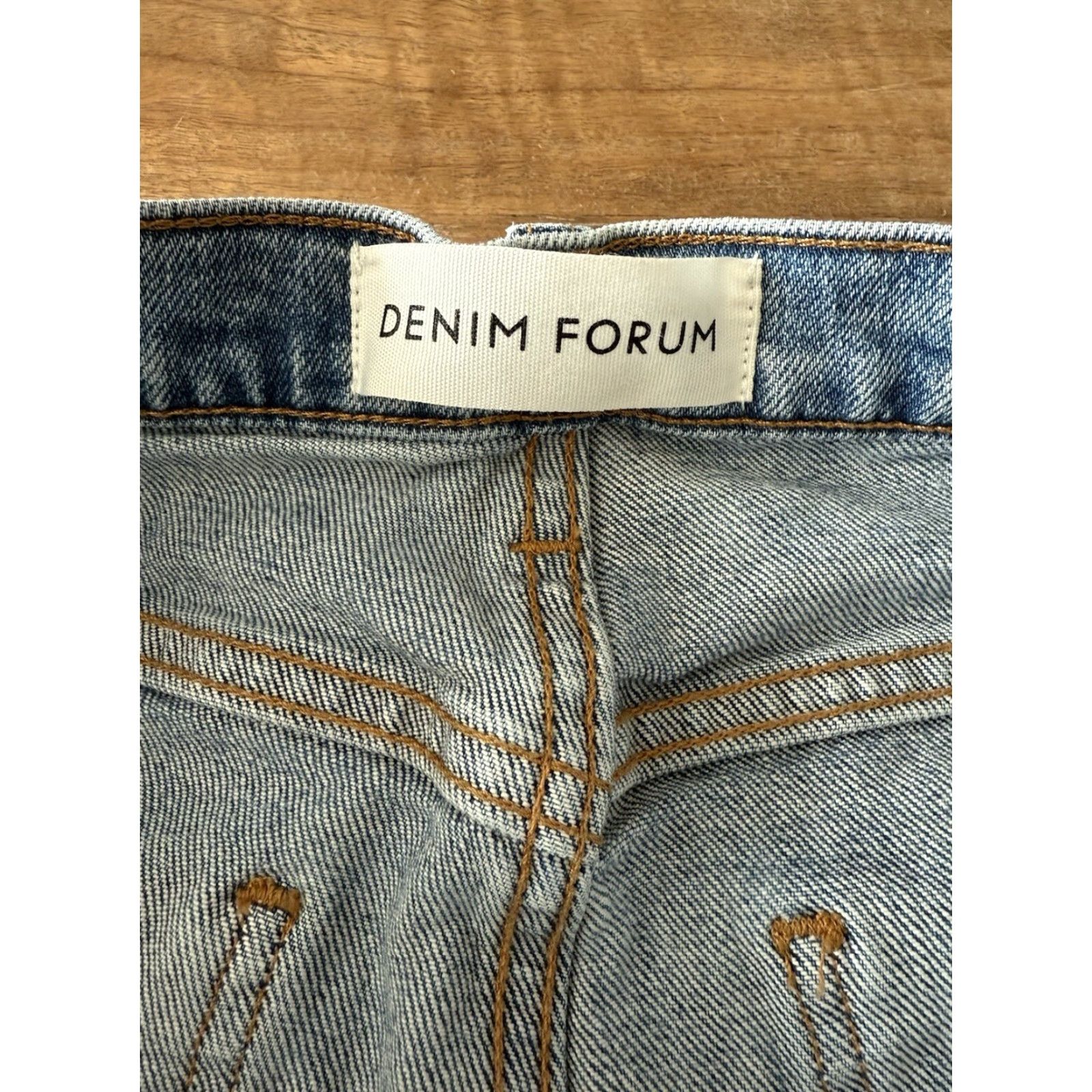 Aritzia Aritzia Denim Forum The Yoko High Rise Slim Fit Jeans Womens 28 Jeans Blue 27x27 5-Pocket Logo Distressed Slimming 90s Bohemian City Grunge Hipster Size 27" / US 4 / IT 40 - 3 Thumbnail