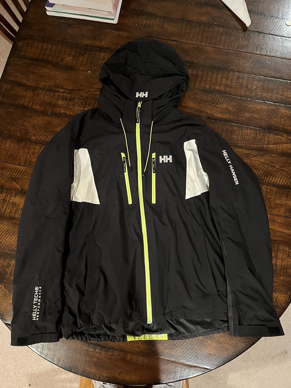 Helly Hansen *Rare* Helly Hansen Helly Tech Ski Jacket | Grailed