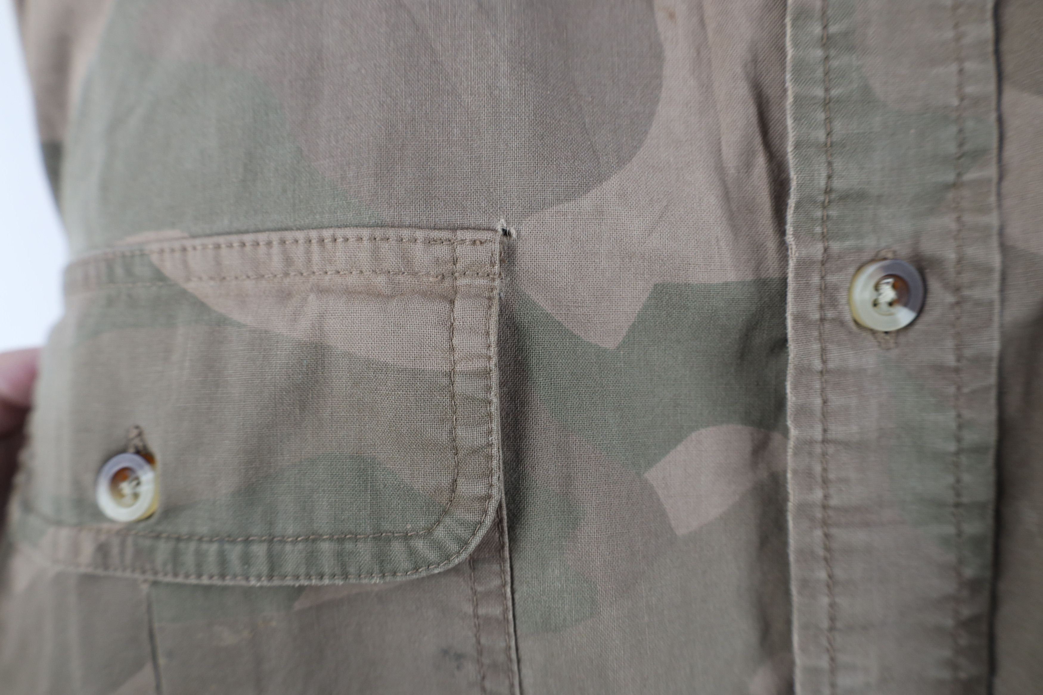 Vintage Vintage Streetwear Double Pocket Camouflage Button Shirt Size US XXL / EU 58 / 5 - 8 Thumbnail