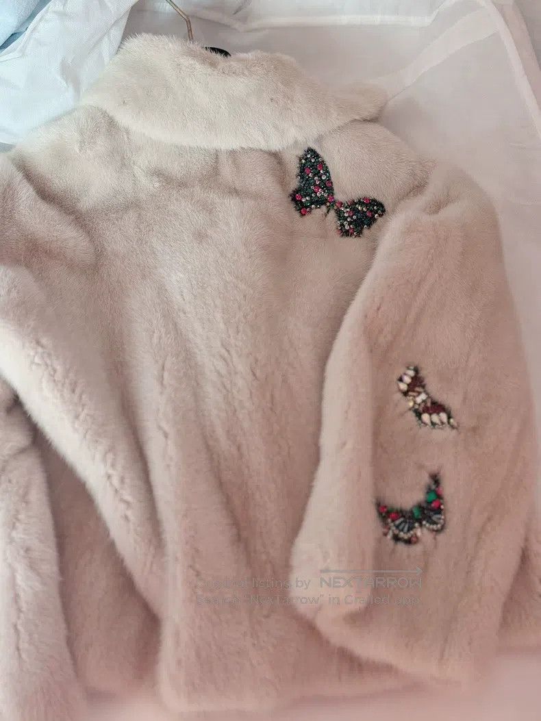 Valentino Valentino Mink fur butterfly rhinestone coat Size M / US 6-8 / IT 42-44 - 2 Thumbnail