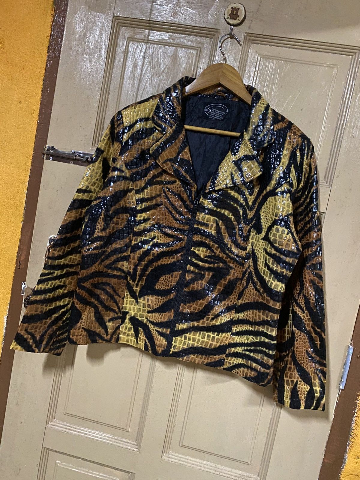 Designer × If Six Was Nine Vintage Selene Sport Tiger Print Faux Snakeskin Jacket Size XL / US 12-14 / IT 48-50 - 2 Thumbnail