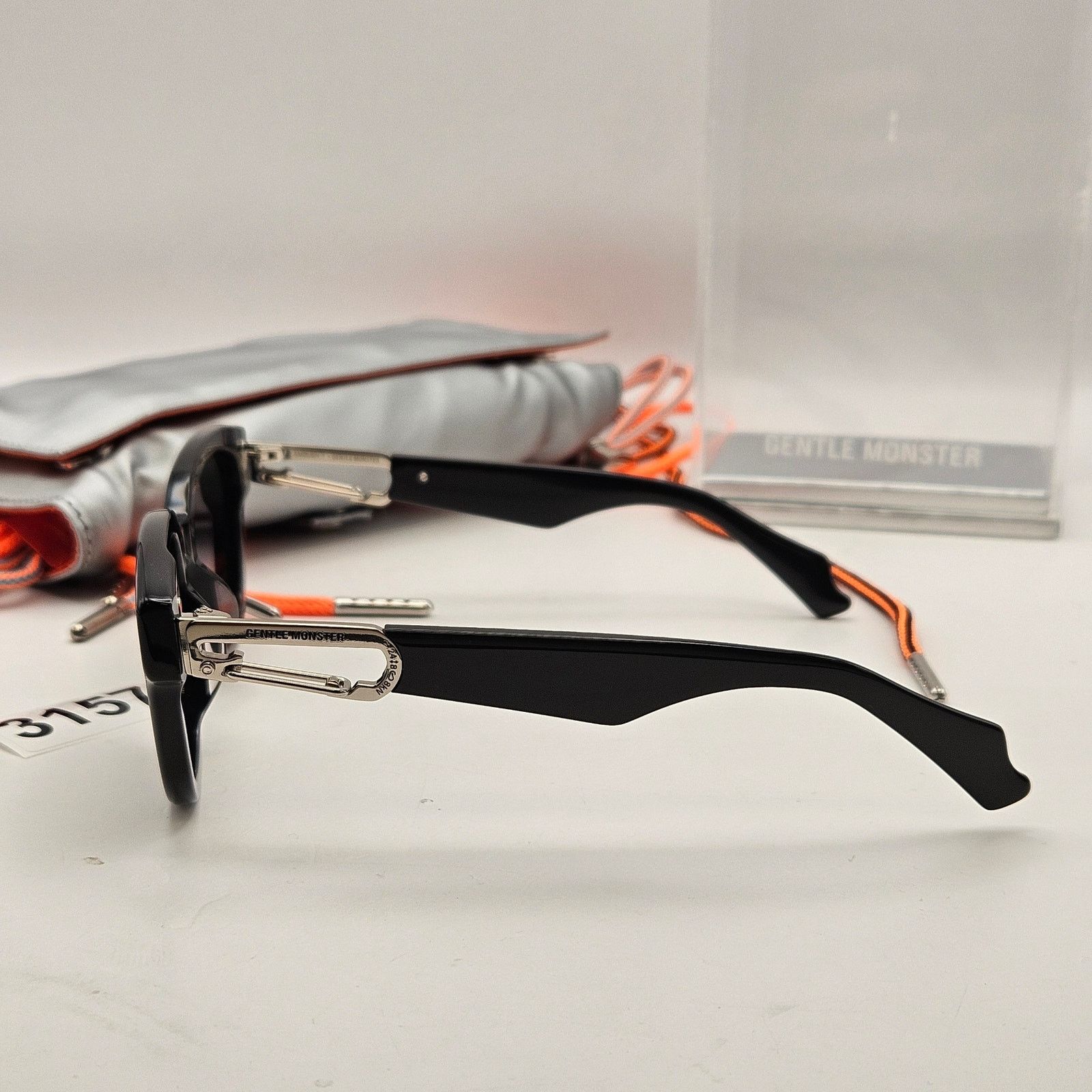 Ambush Design AMBUSH X GENTLE MONSTER CARABINER 1 01 BLACK SUNGLASSES NIB Size ONE SIZE - 5 Thumbnail