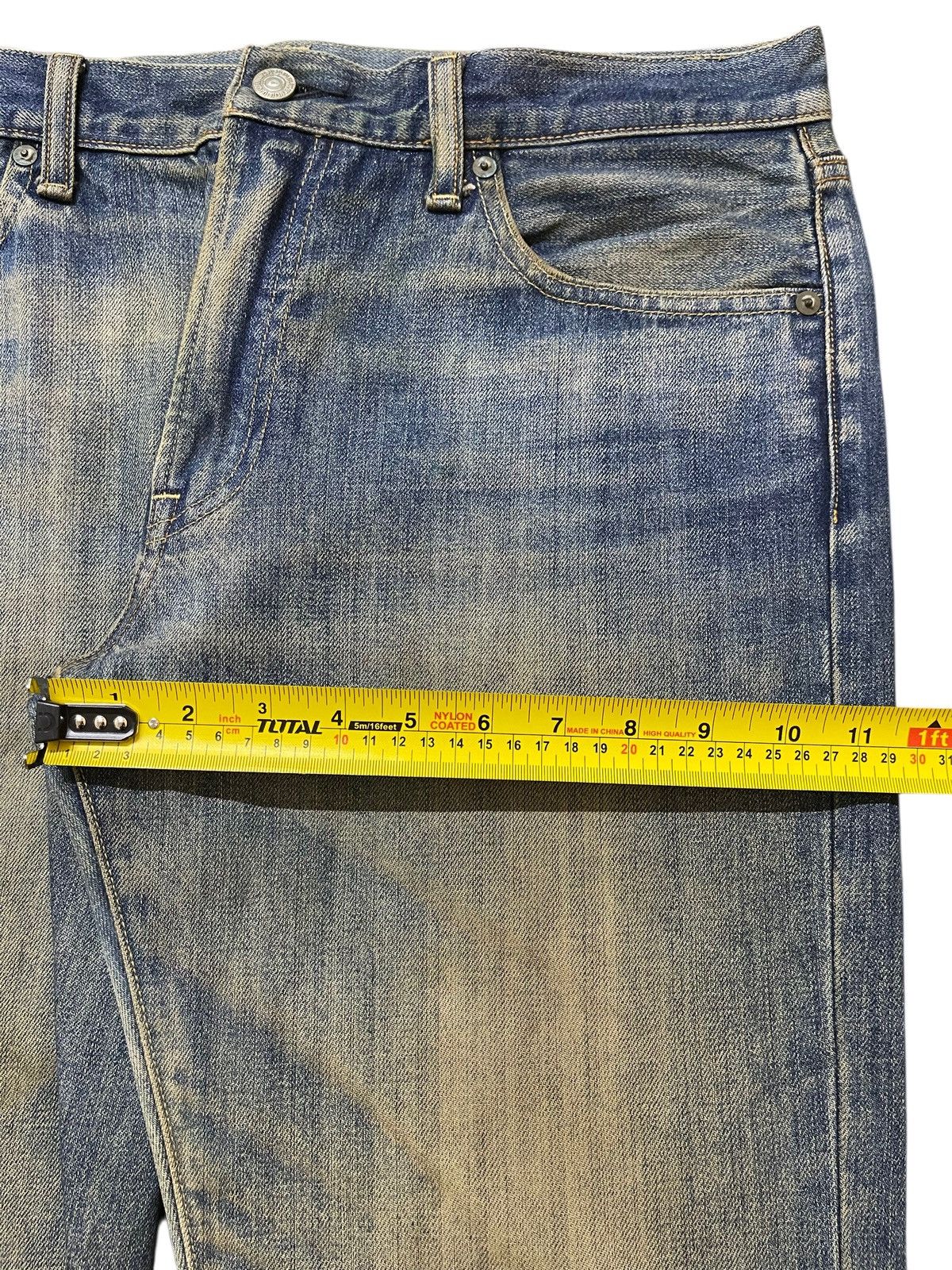Uniqlo Vintage Japanese Uniqlo Mud Wash Distressed Style Loose Jean Size US 34 / EU 50 - 14 Thumbnail