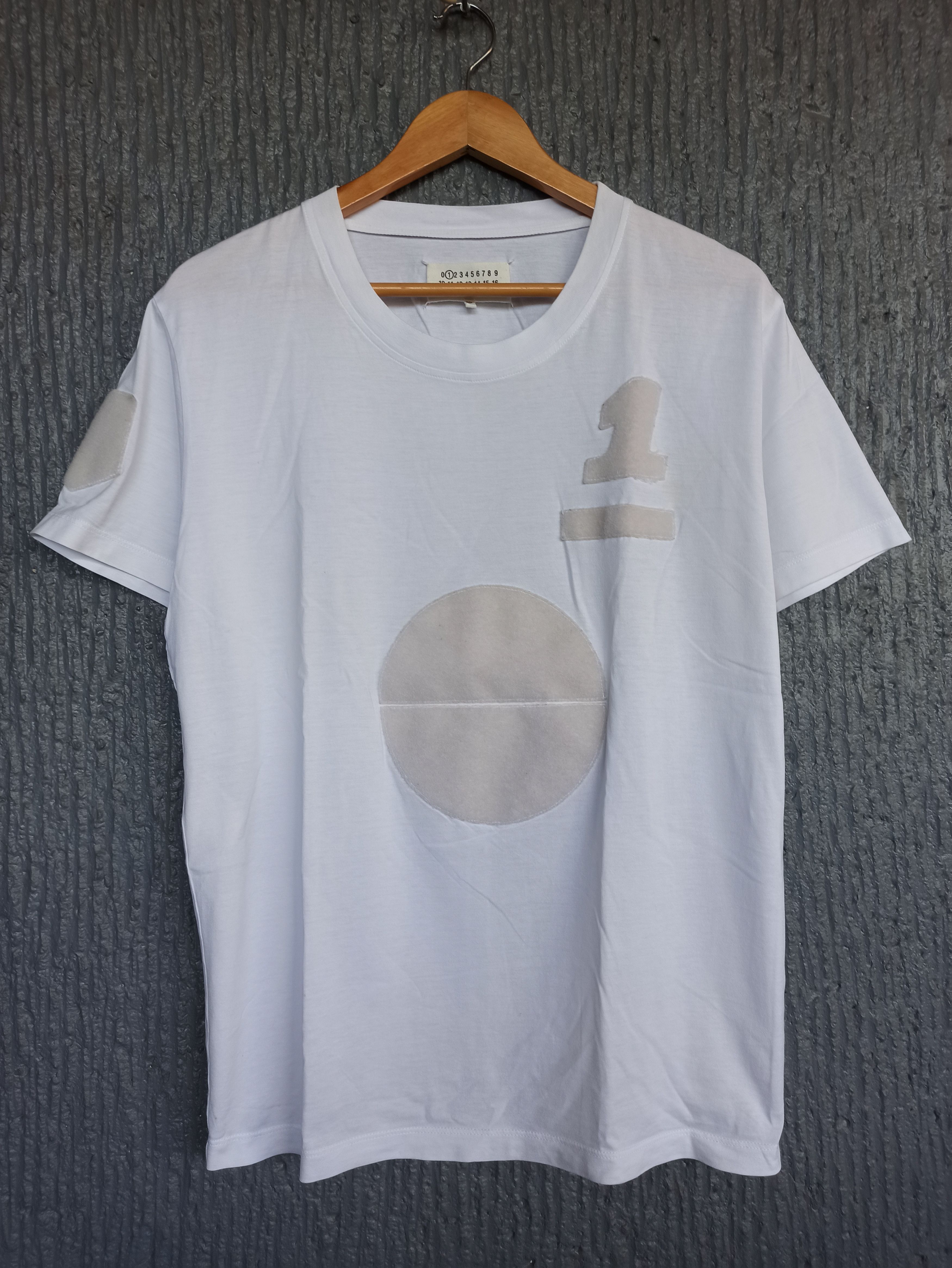 Maison Margiela MM 1 Logo T-Shirt Size US S / EU 44-46 / 1 - 1 Thumbnail