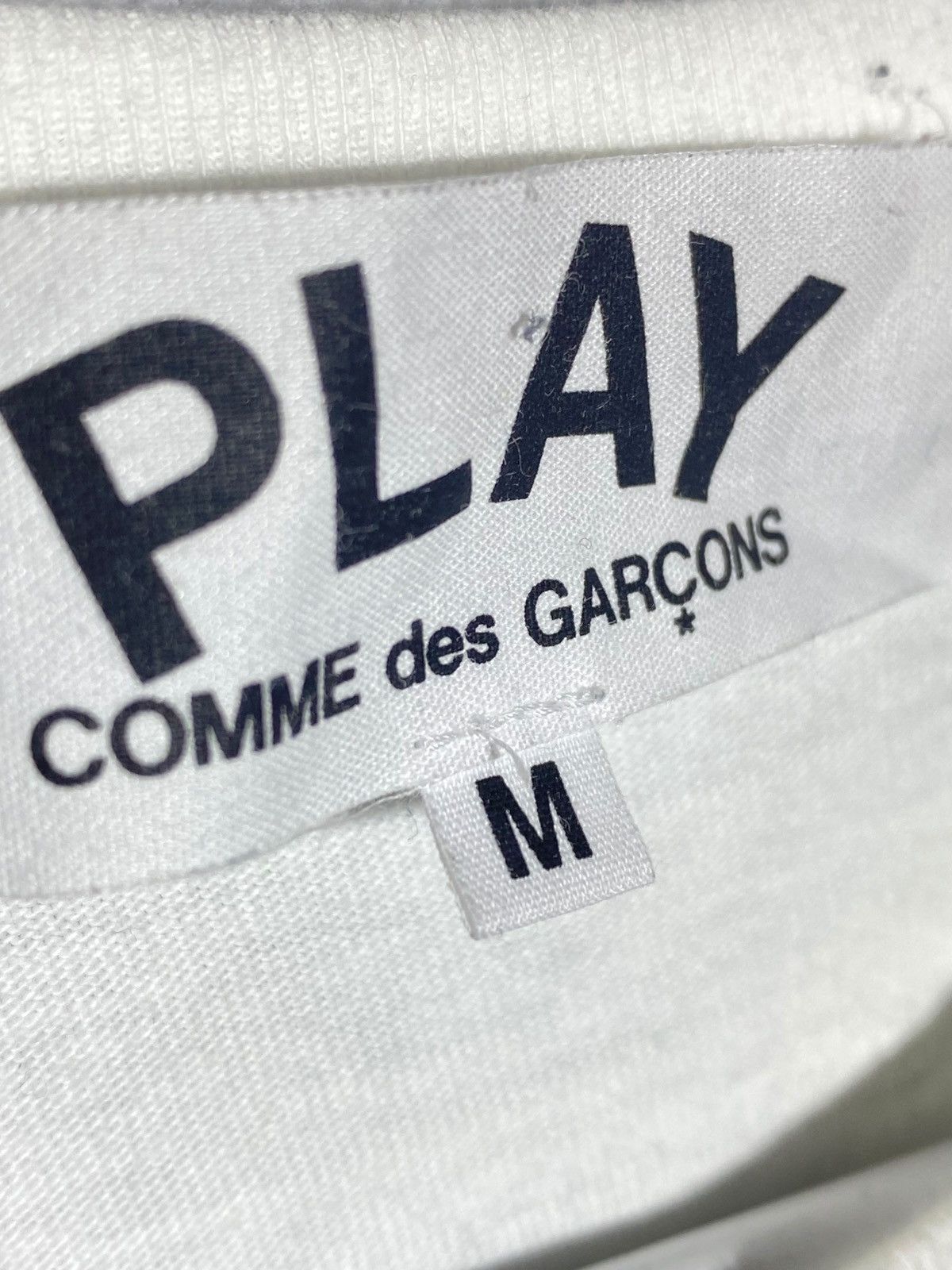 Comme des Garcons Comme Des Garçons CDG Play Patch Heart Logo White Size US M / EU 48-50 / 2 - 8 Thumbnail