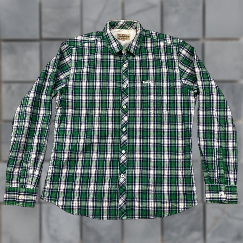 Wrangler VINTAGE Wrangler Greensboro Rugged Button Up Shirt Mens Large Green Plaid Western Rodeo Size US L / EU 52-54 / 3 - 1 Thumbnail