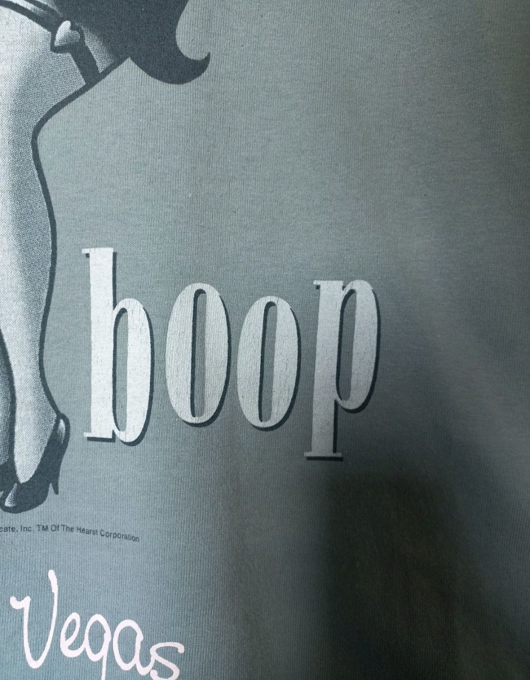 Fruit Of The Loom Vintage 1996 Betty Boop T Shirt Pin Up Las Vegas size L Size US L / EU 52-54 / 3 - 6 Thumbnail