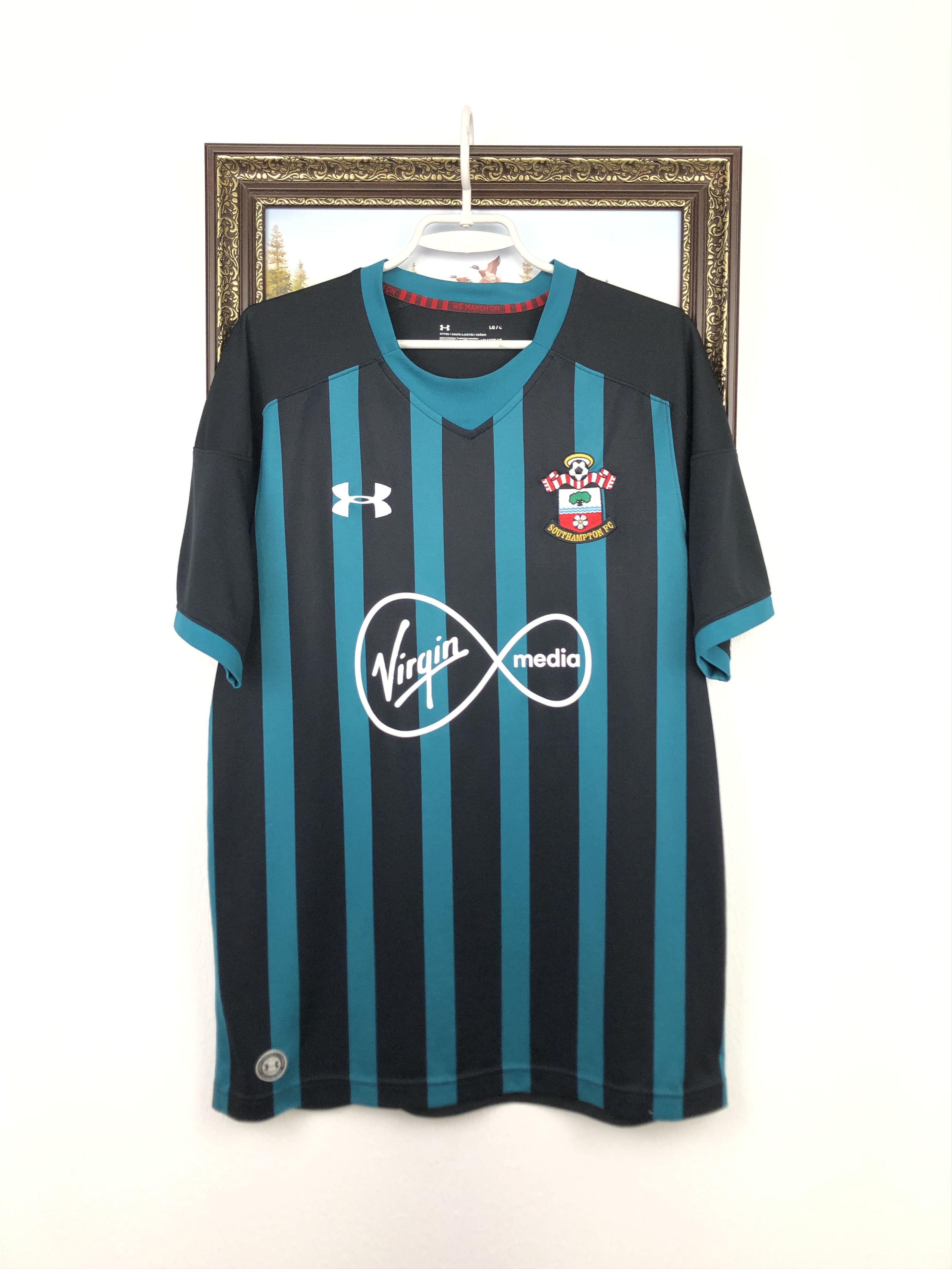 Other Southampton Away football shirt 2017 Soccer Mens Jersey Size US L / EU 52-54 / 3 - 1 Thumbnail