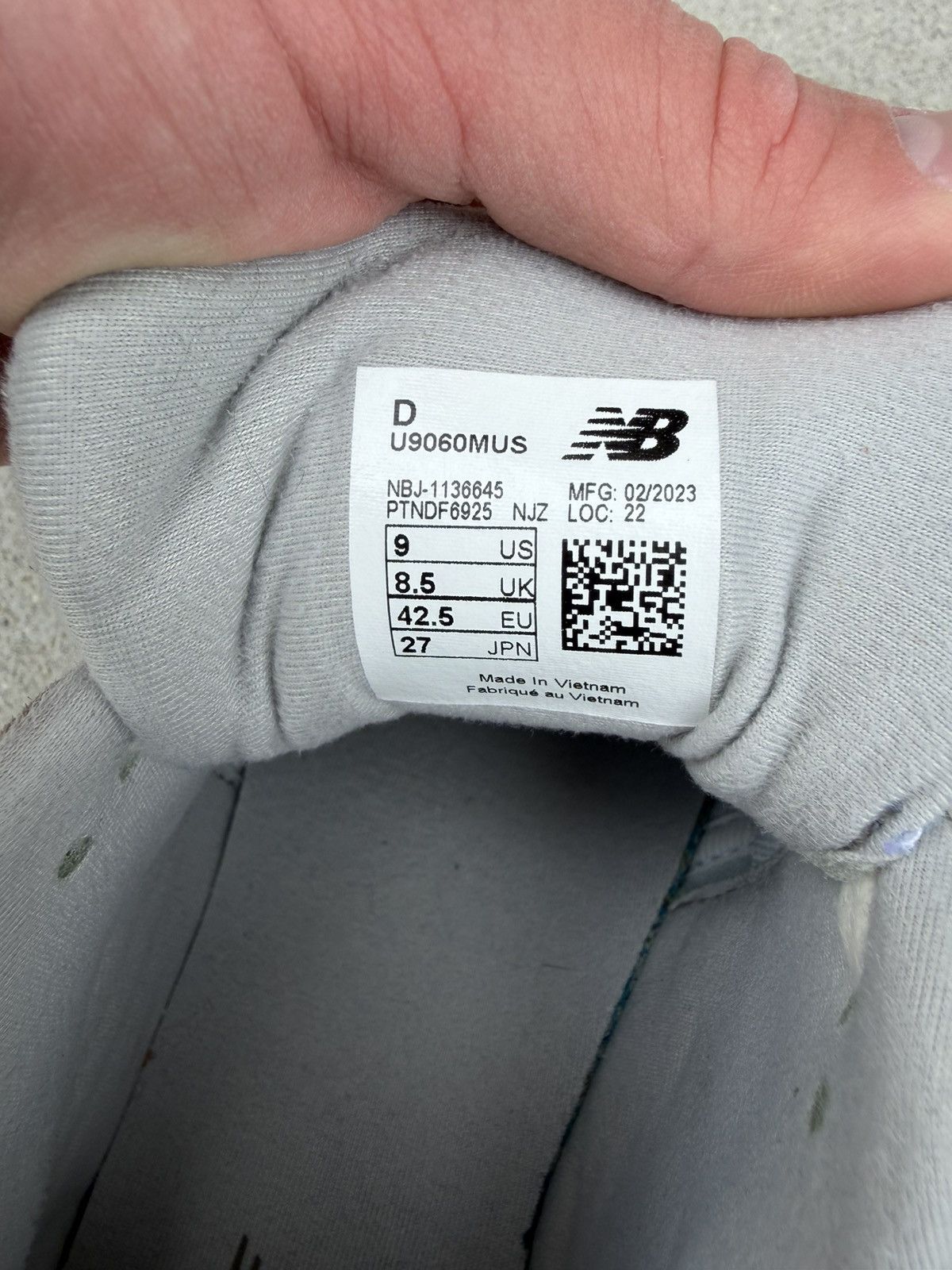 New Balance New Balance 9060 “Mushroom” Size US 9 / EU 42 - 6 Thumbnail