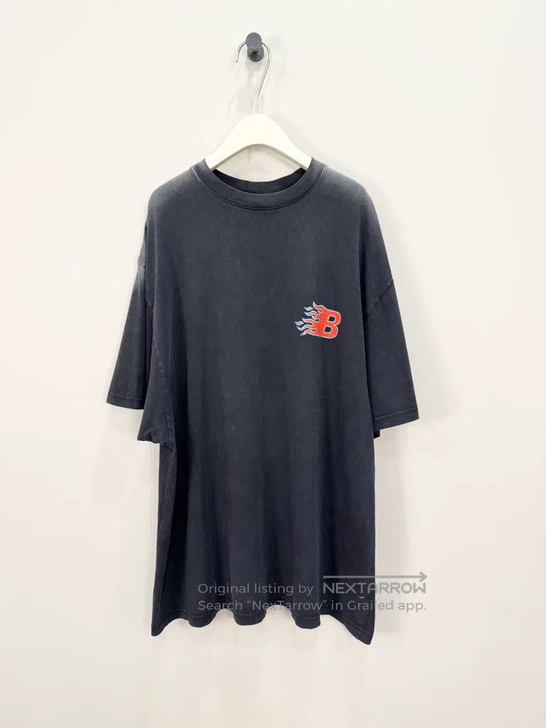 Balenciaga Balenciaga Flame print distressed Tee Size US XS / EU 42 / 0 - 1 Thumbnail