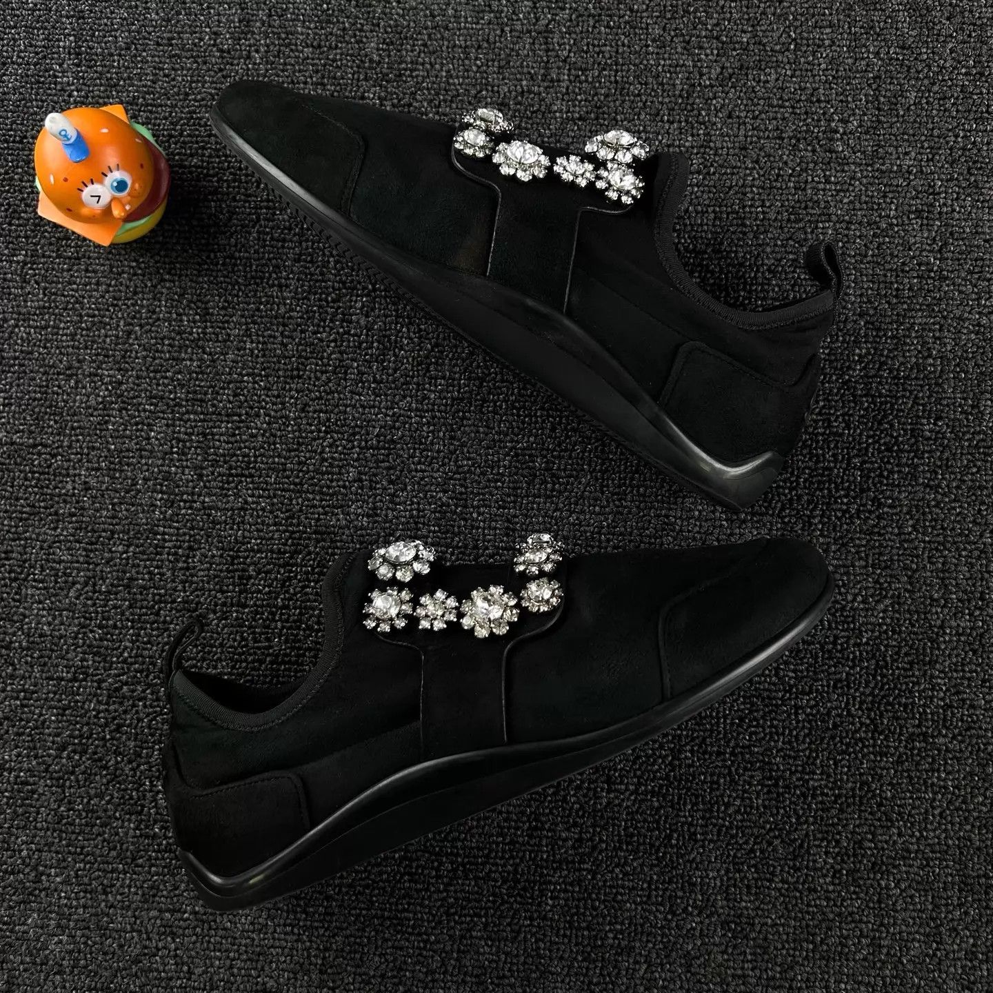 Roger Vivier Roger Vivier crystal buckle casual sneakers 37.5 Size US 7 / IT 37 - 4 Thumbnail