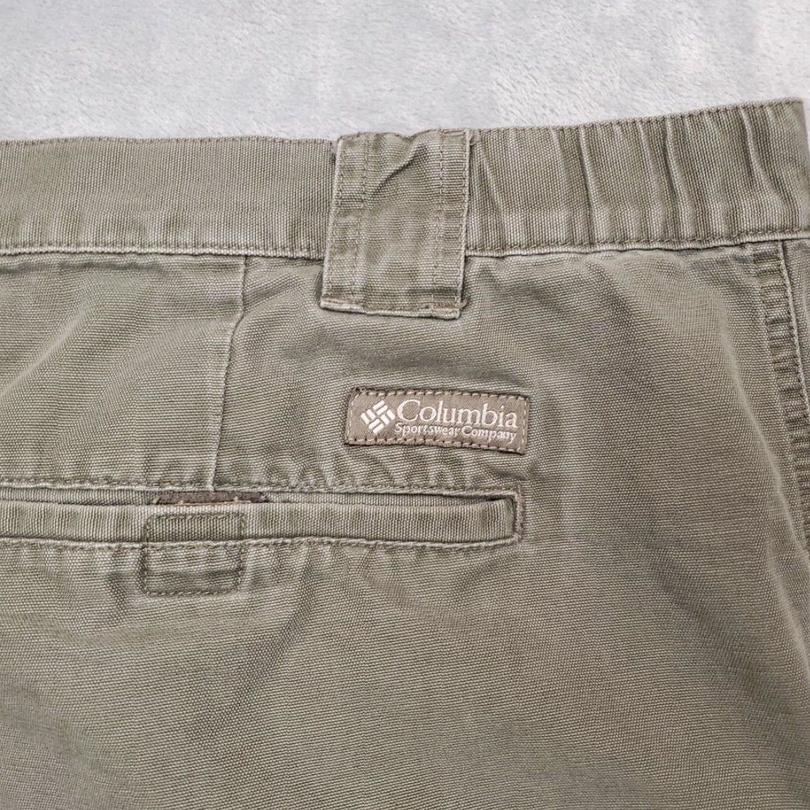 Vintage Columbia Shorts Mens XXL Green Canvas Cargo Outdoors Hike Fish Walk Casual Pants Regular Waist 42 Mens Size US 42 / EU 58 - 5 Thumbnail