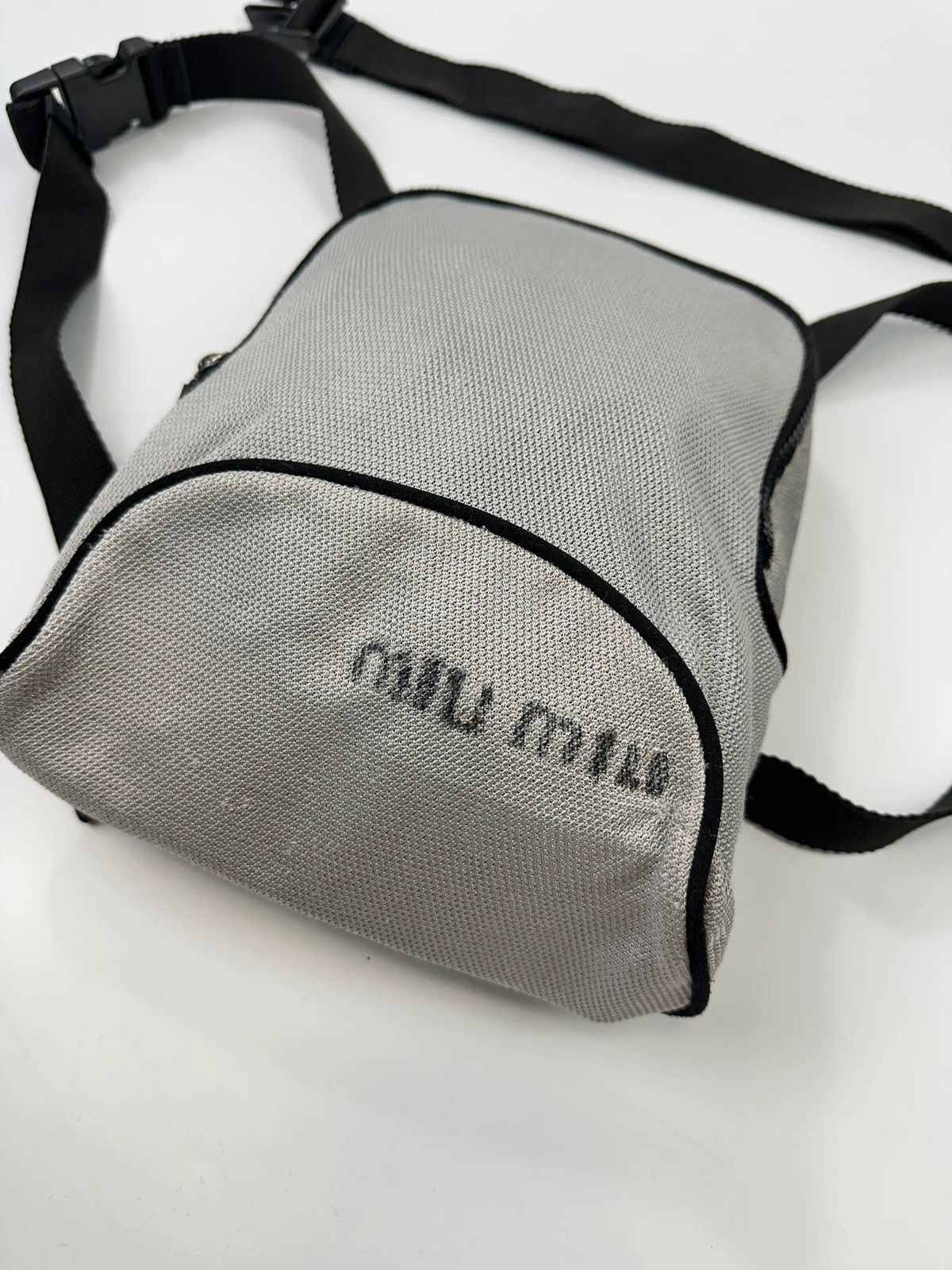 Miu Miu Miu Miu SS99 Grey Mesh 2in1 Chest Bag Backpack Size ONE SIZE - 2 Thumbnail