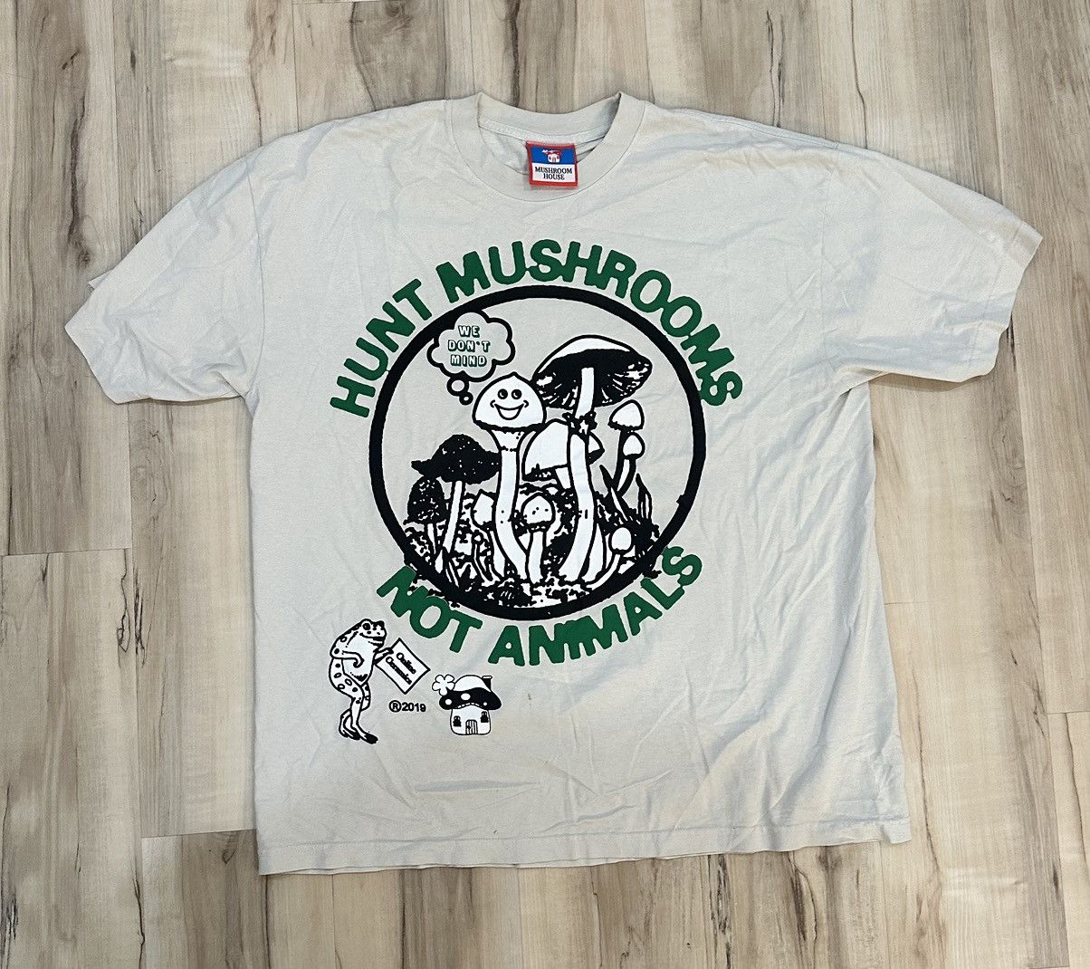 Online Ceramics Online Ceramics x Hunt Mushrooms Not Animals Size XL Size US XL / EU 56 / 4 - 1 Thumbnail