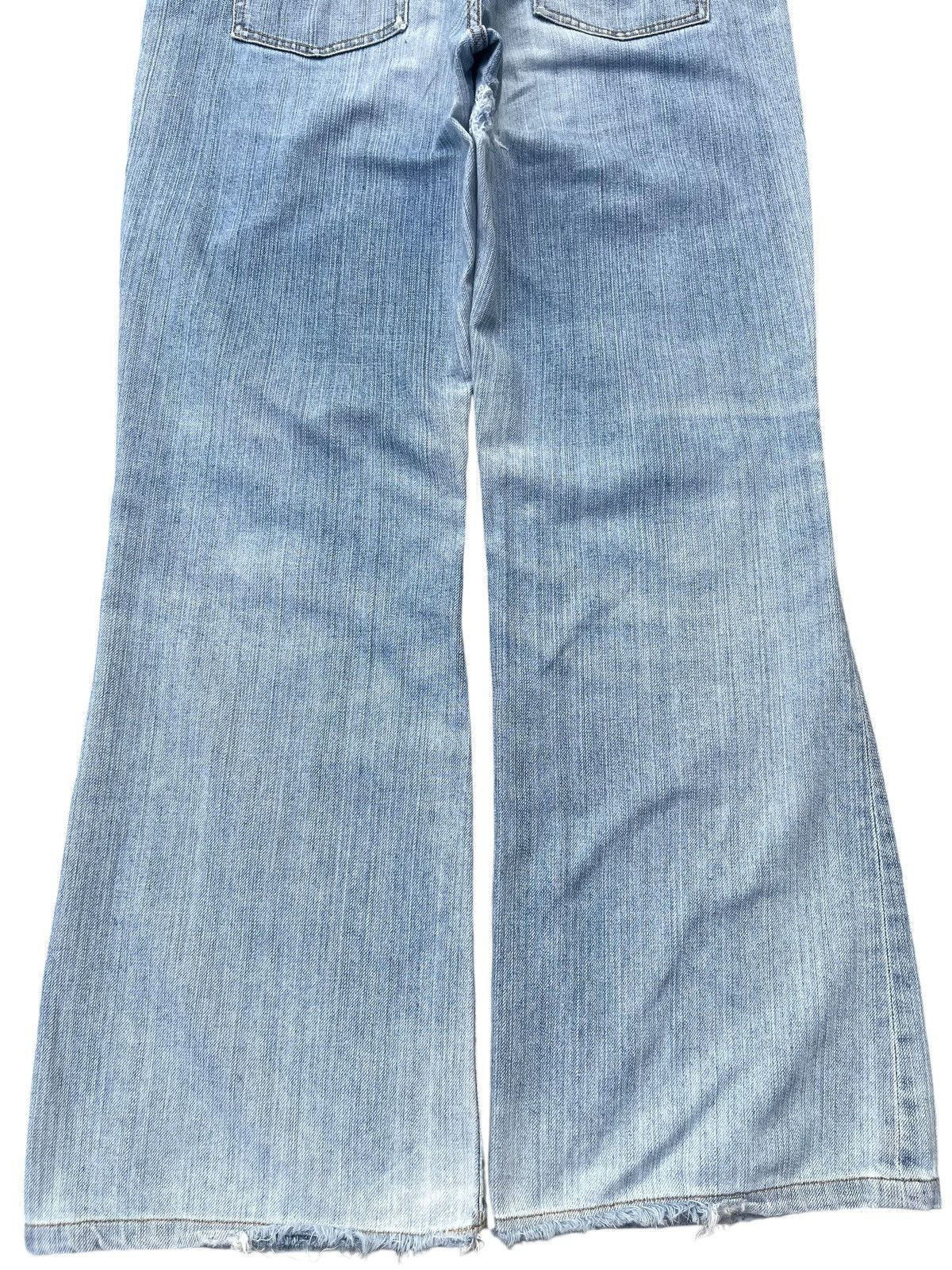 Japanese Brand × Jun Takahashi × Uniqlo Vintage Japanese Brand Light Blue Washed Super Flare Jeans Size US 29 - 6 Thumbnail