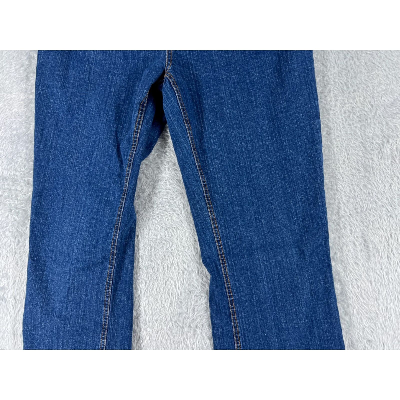 Bill Blass Bill Blass Jeans Womens Bootcut Denim 26x28 Blue Mid Rise 6 Modern Fit 5-Pocket Stretch Cotton Blend Casual Womens Size 28" / US 6 / IT 42 - 3 Thumbnail