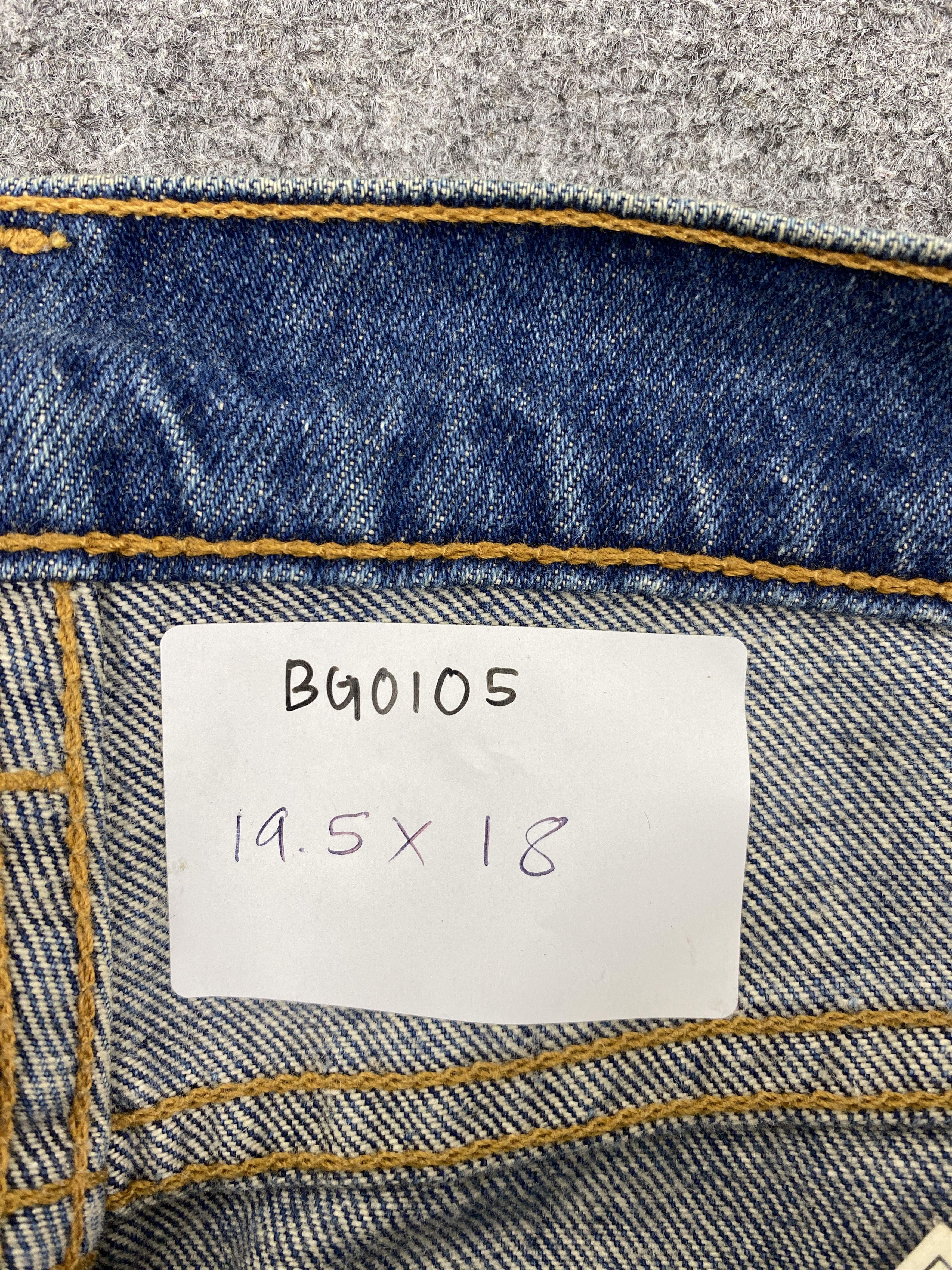 Handmade × Levi's × Vintage Vintage Levi's Jeans Custom Handmade Cossbody Bag BG0105 Size ONE SIZE - 17 Thumbnail