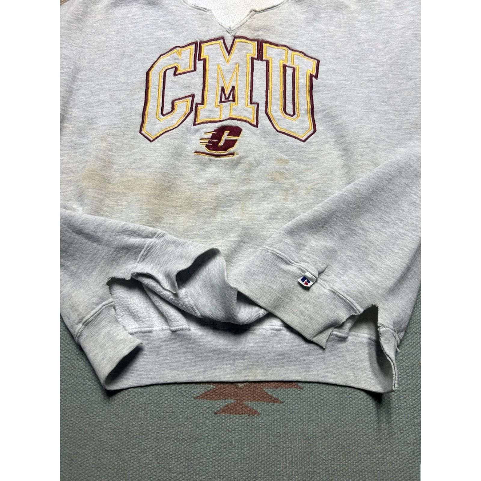 Russell Athletic VINTAGE 80s Russell Athletic Sweatshirt CMU Central Michigan Distressed L/XL Men Gray Pullover Size US L / EU 52-54 / 3 - 6 Thumbnail