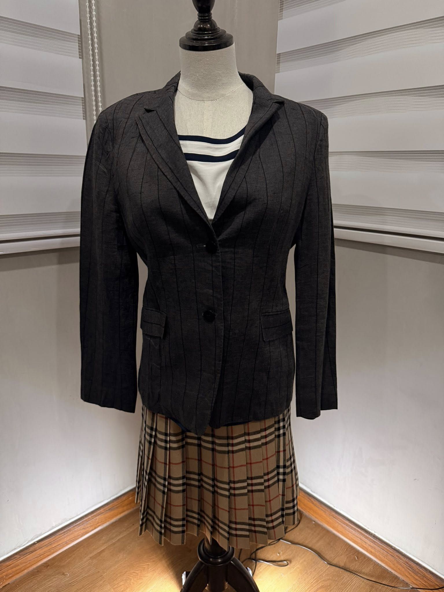 Aquascutum Aquascutum dark grey women blazer XS 2253 Size XS / US 0-2 / IT 36-38 - 1 Thumbnail