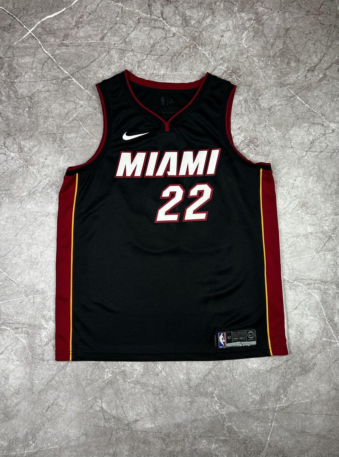 NBA Nike MIAMI HEAT JIMMY BUTLER SWINGMAN JERSEY NBA BASKETBALL Size US XL / EU 56 / 4 - 1 Thumbnail