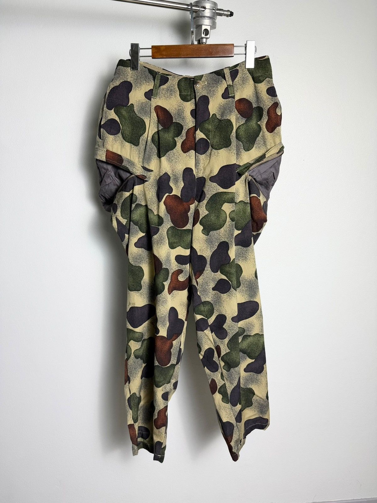 Yohji Yamamoto 𝗬𝗼𝗵𝗷𝗶 𝗬𝗮𝗺𝗮𝗺𝗼𝘁𝗼 𝗠𝗲𝗻’𝘀 𝗙𝗮𝗹𝗹 𝟮𝟬𝟭𝟳𝘀 𝗥𝘂𝗻𝘄𝗮𝘆 𝗹𝗼𝗼𝗸 Size US 34 / EU 50 - 10 Thumbnail