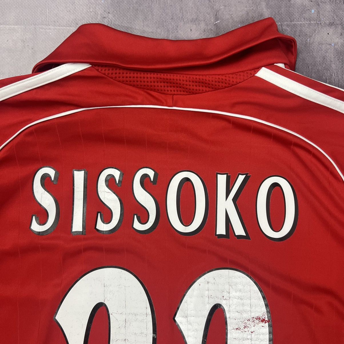 Adidas Rare! Sissoko 22 Liverpool Adidas Soccer Jersey Shirt 00s Size US S / EU 44-46 / 1 - 7 Thumbnail